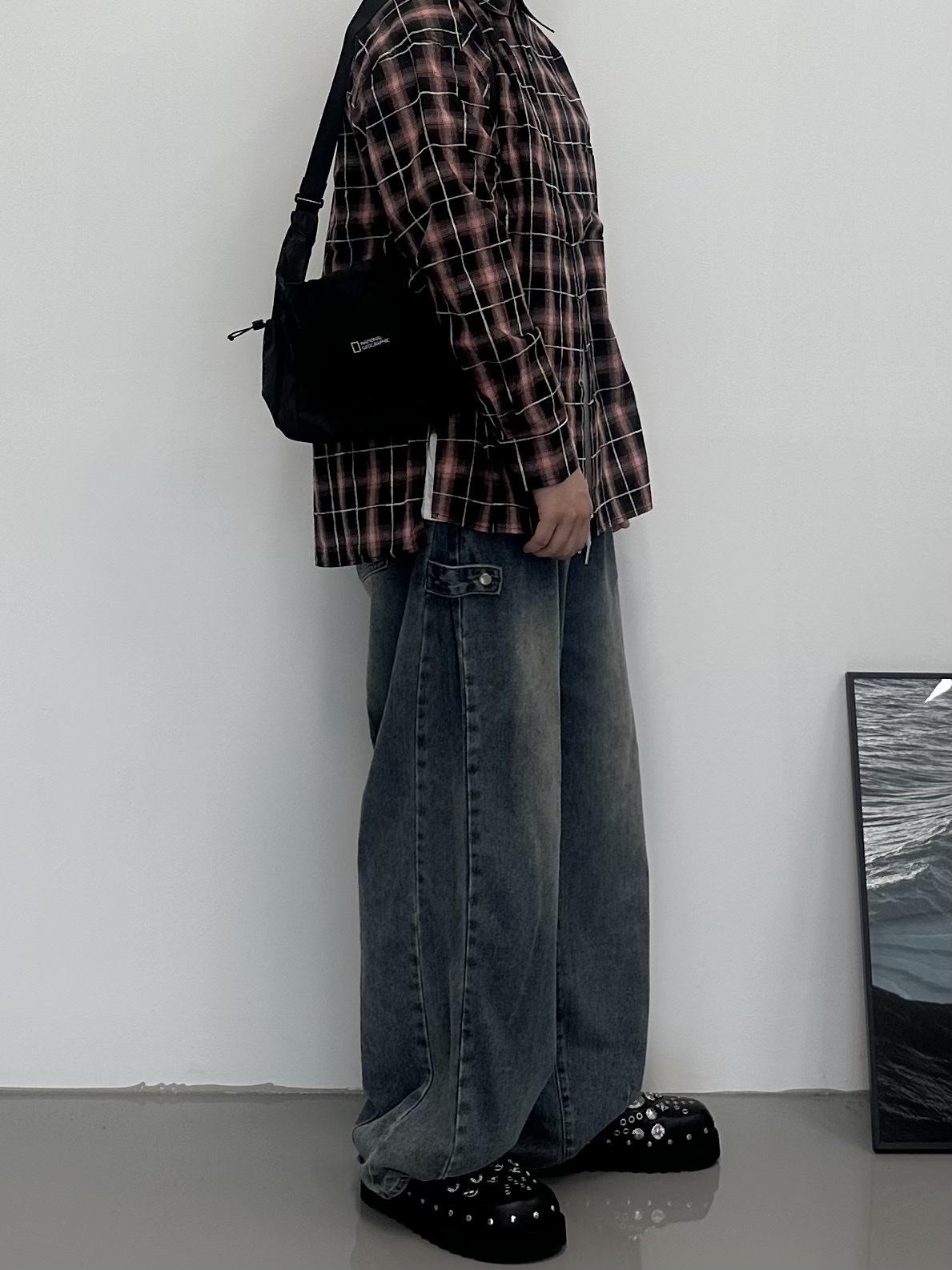 Toga Virilis AJ1066 Mules Leather Black 착용 스타일 - 2