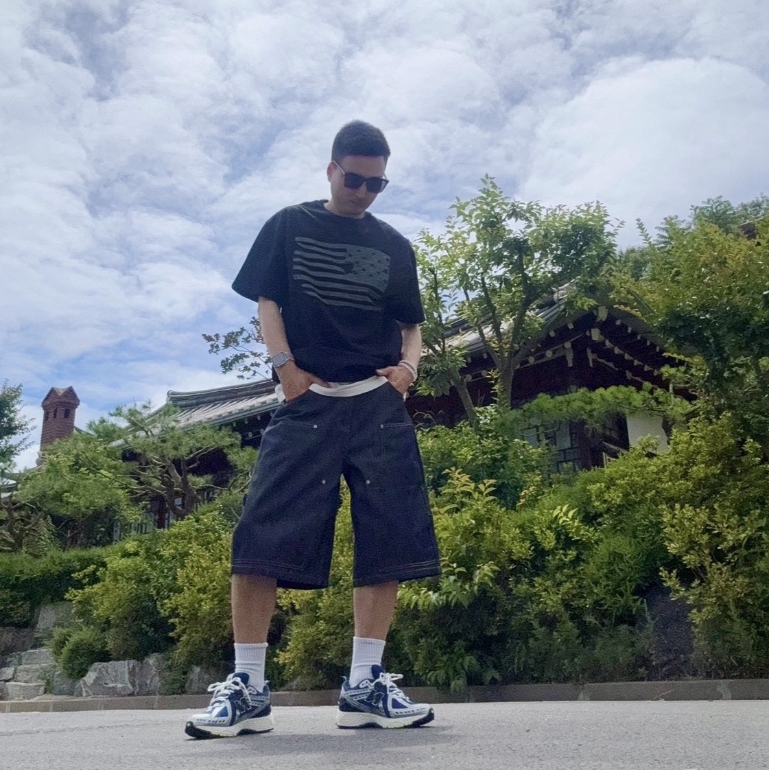 New Balance 1906R Team Royal Thirty Watt 착용 스타일 - 1