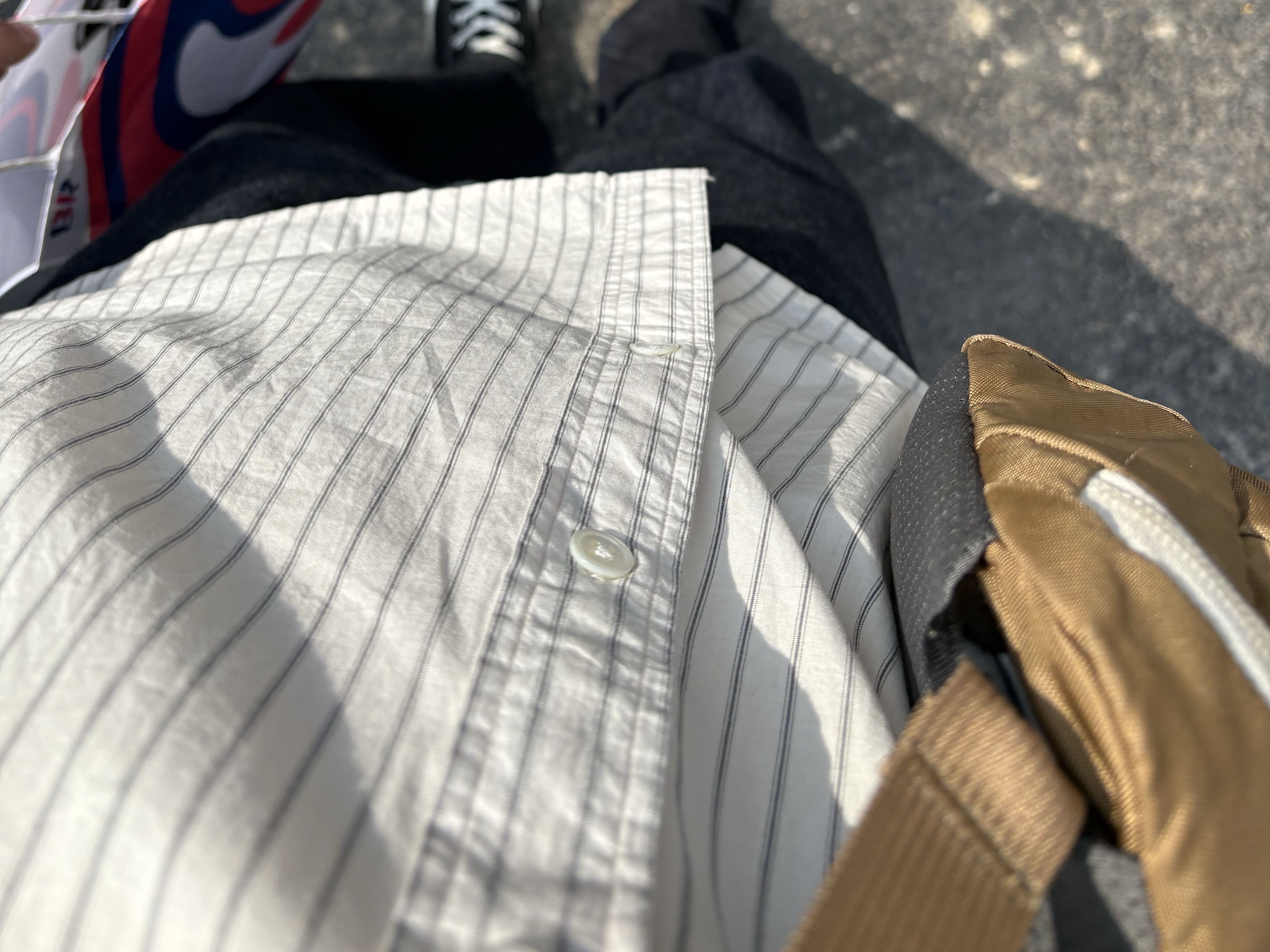 Stussy Standard Shirt Natural Stripe 착용 스타일