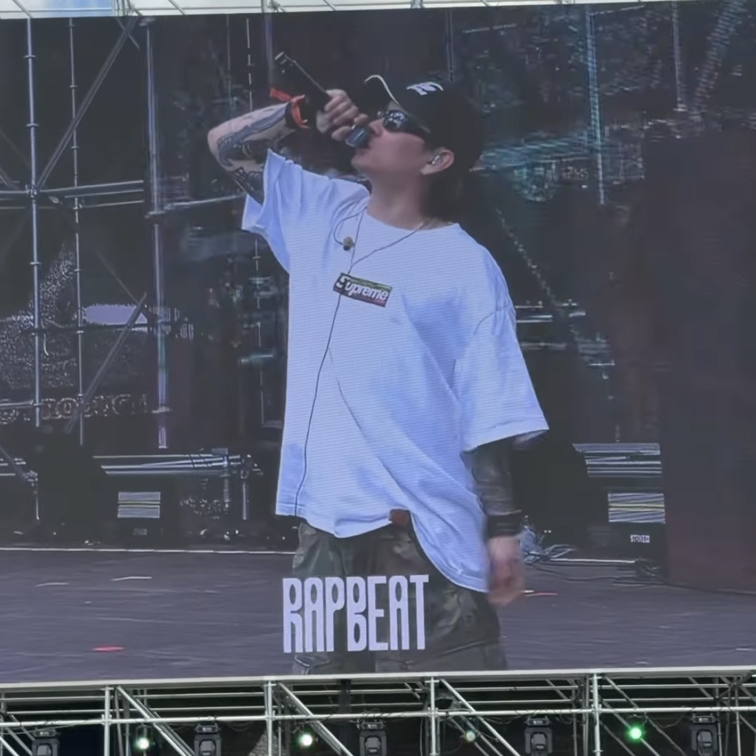 Supreme Los Angeles Fire Relief Box Logo T-Shirt White - 25SS 착용 스타일