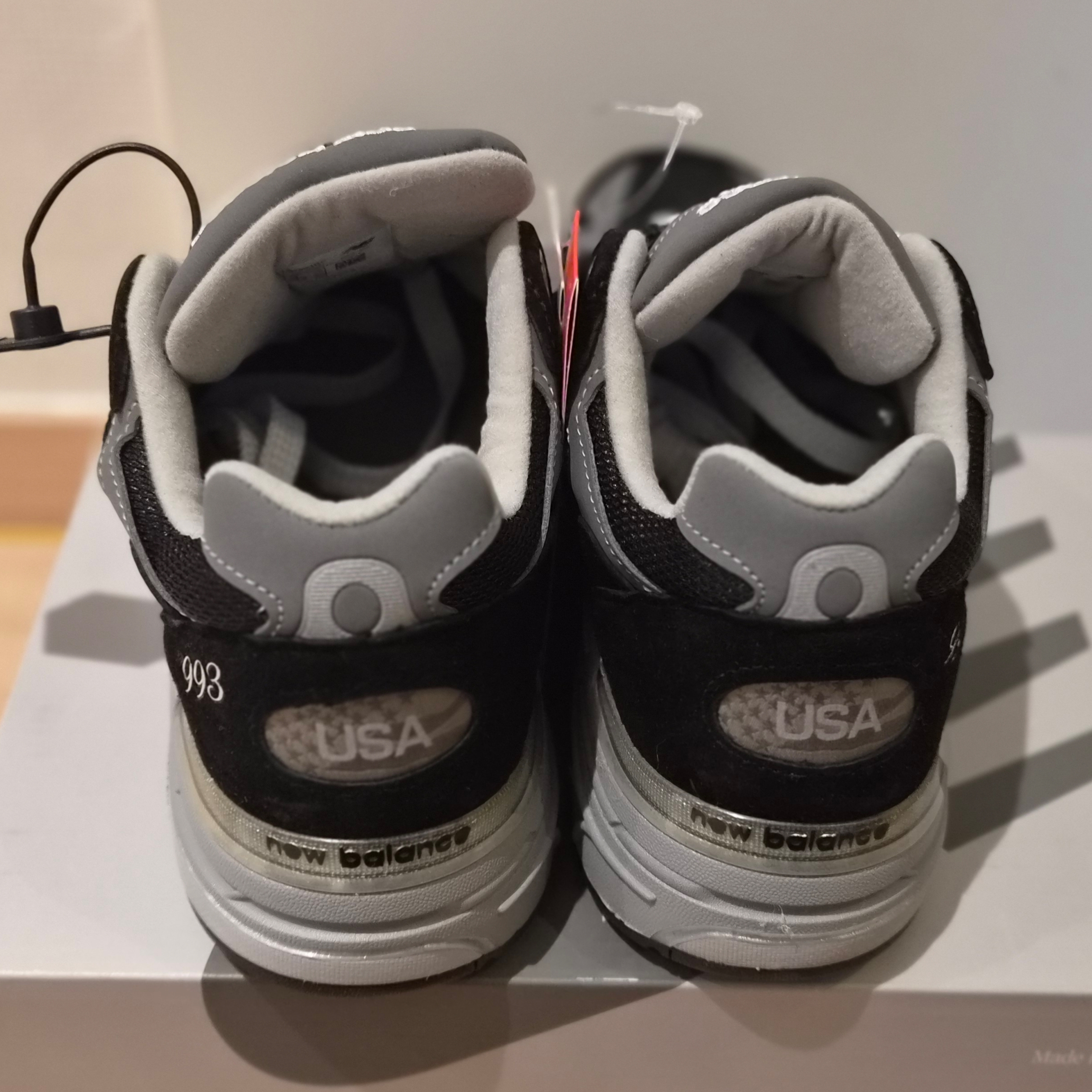 New Balance 993 Made in USA Black - D Standard 착용 스타일 - 2