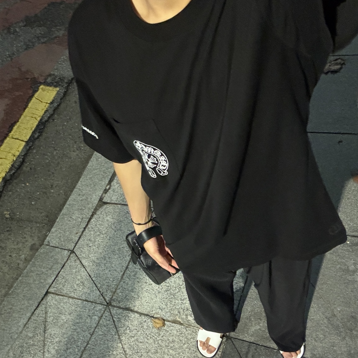 Chrome Hearts Horseshoe Logo Pocket T-Shirt Black 착용 스타일