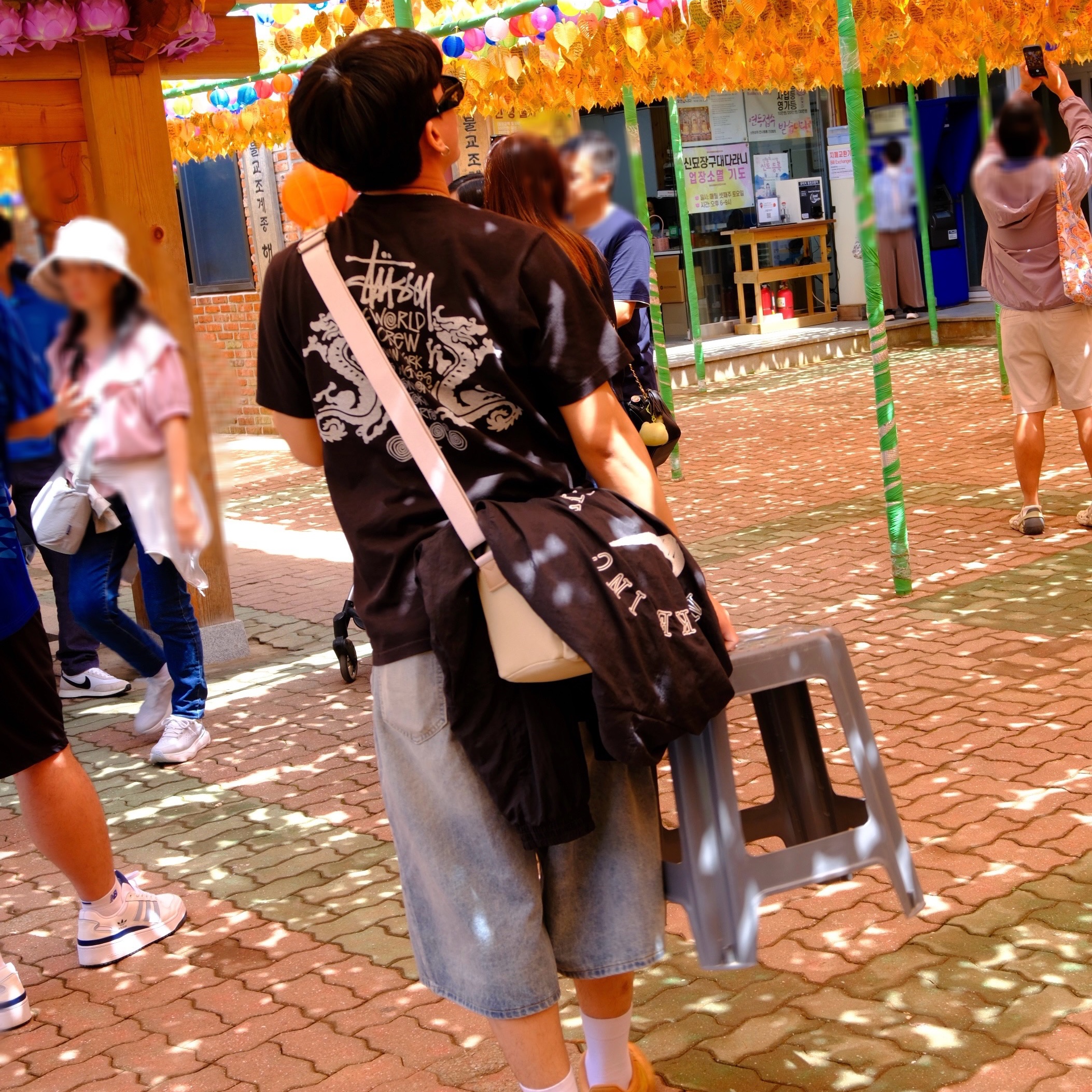 Stussy Double Dragon Pigment Dyed T-Shirt Black, Nike Club Oversized Woven Track Jacket Off Noir College Grey - Asia 착용 스타일