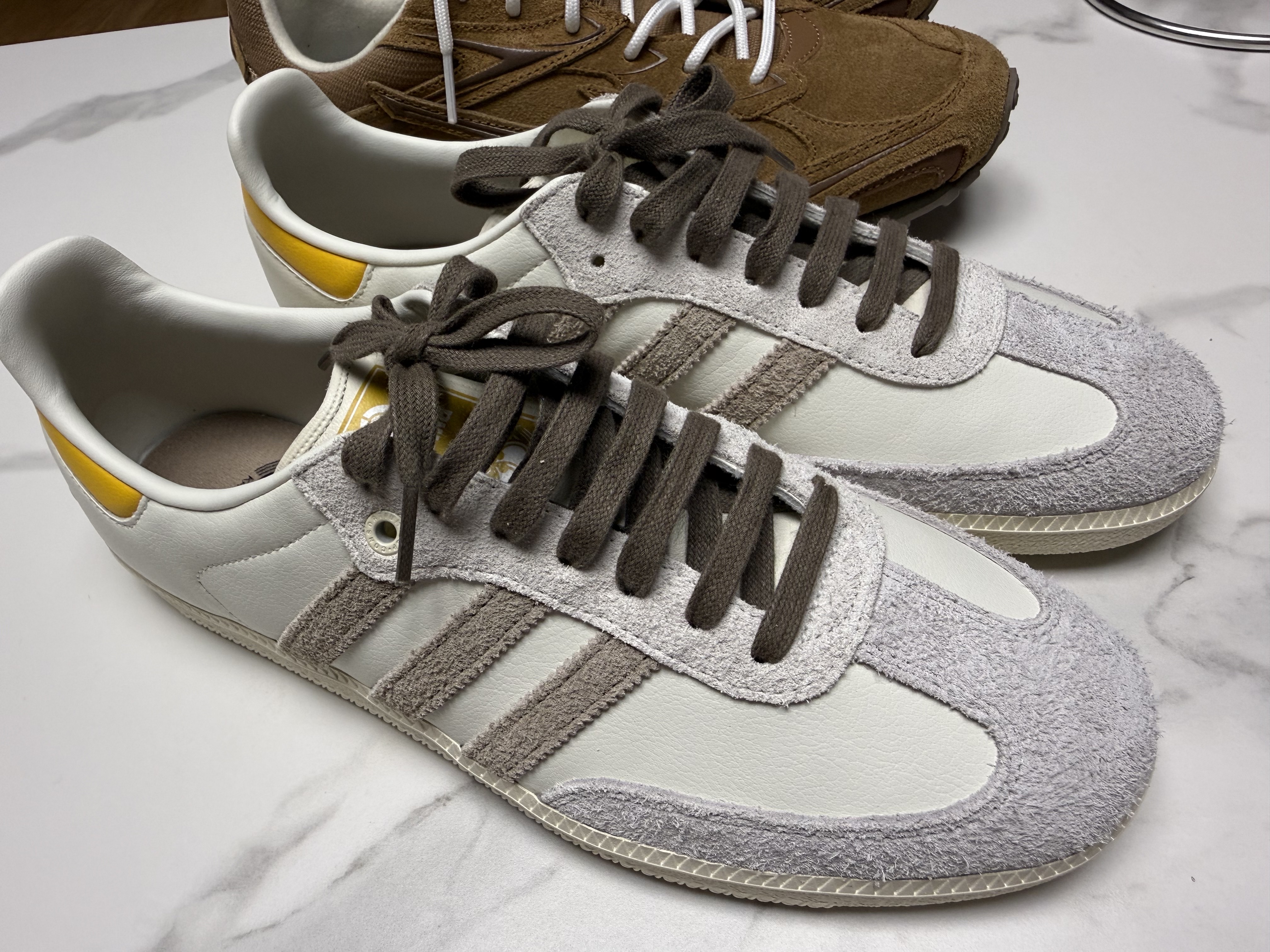 Adidas x Kasina Samba Consortium Cup Off White Trace Khaki 착용 스타일