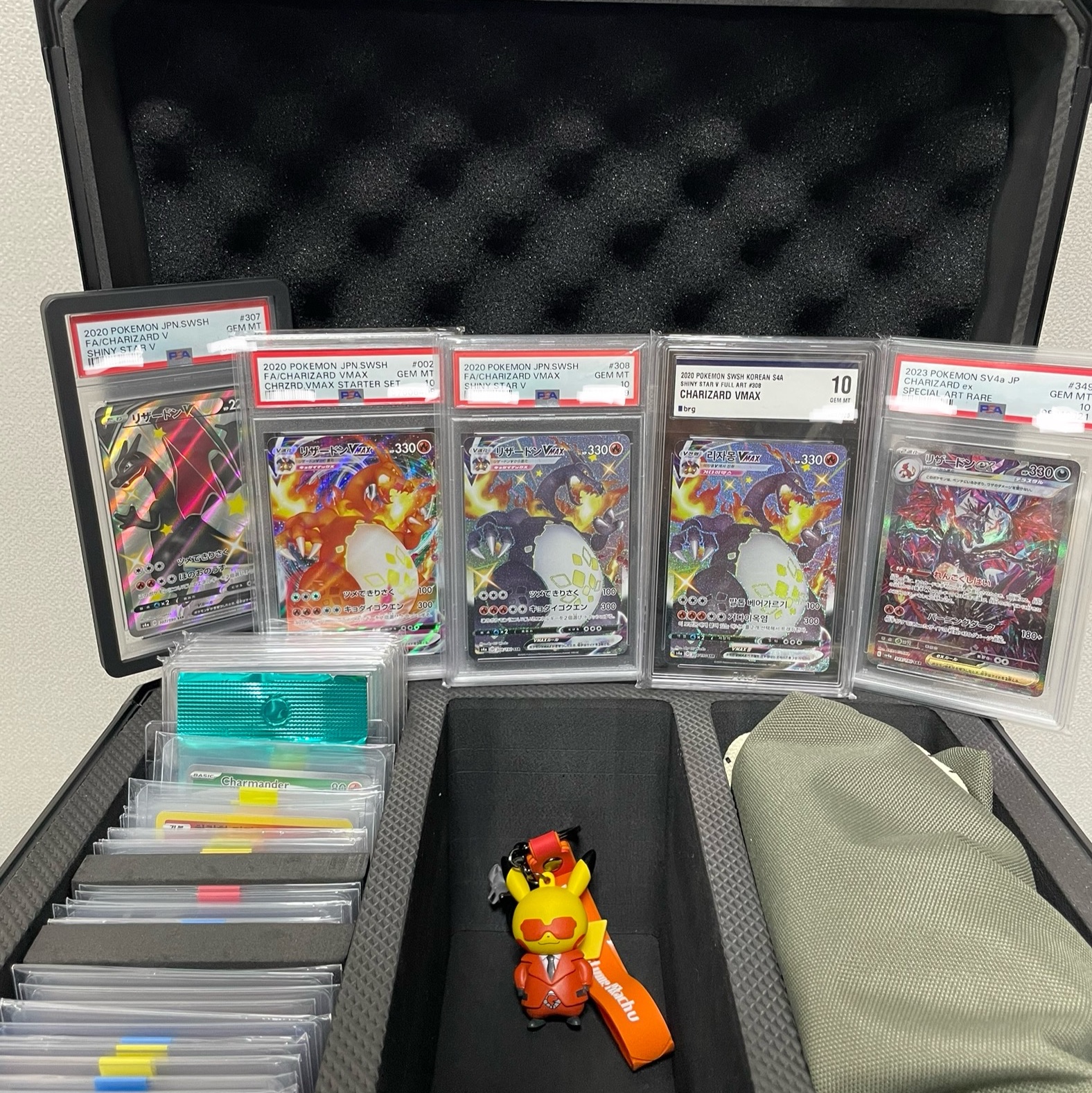 Pokemon TCG Charizard VMAX SSR Shiny Star V (Japanese Ver.), Pokemon TCG Charizard VMAX SSR Shiny Star V (Korean Ver.) 착용 스타일