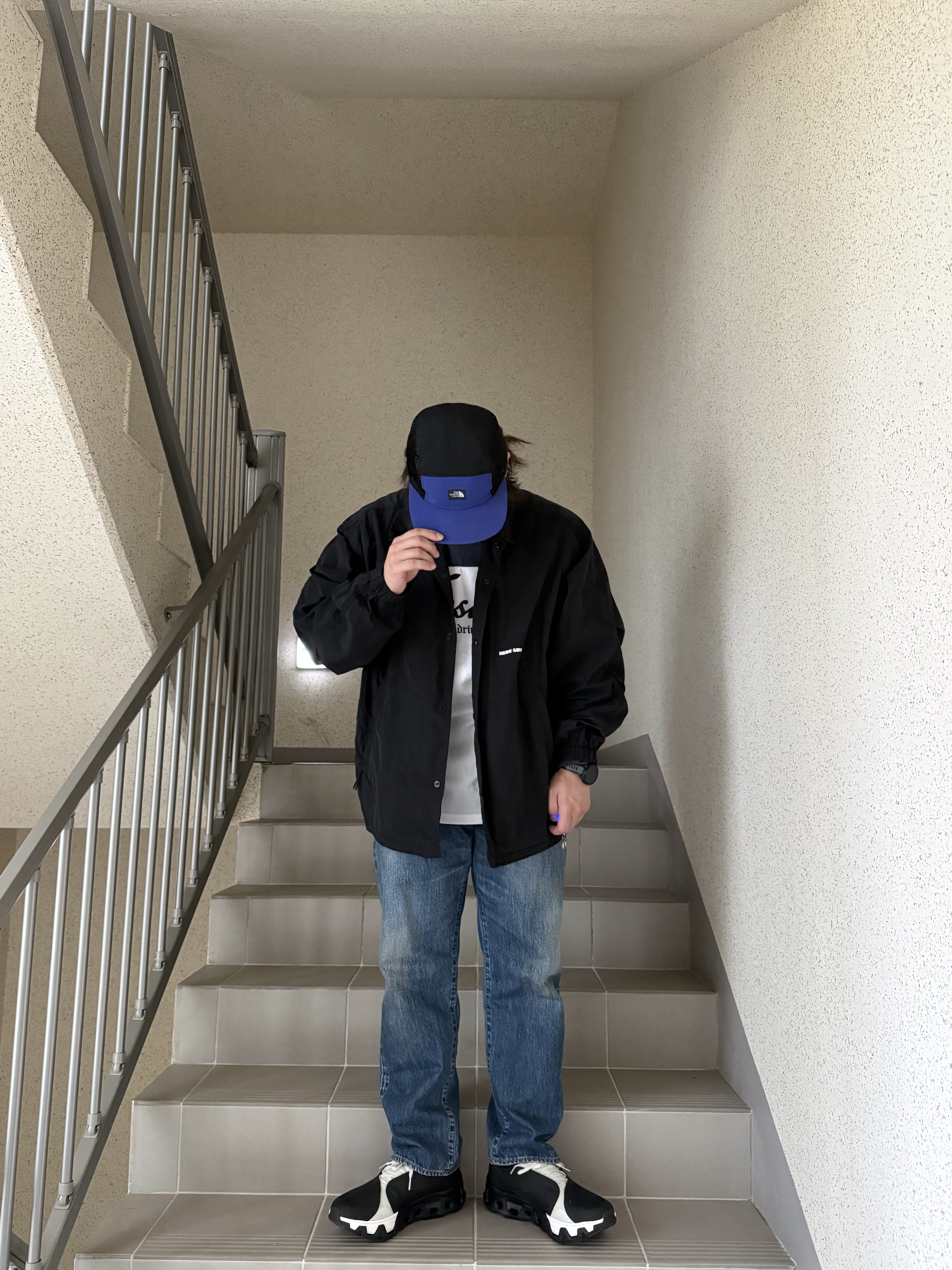 On Running x Post Archive Faction (Paf) Cloudmonster Hyper Black 착용 스타일 - 4