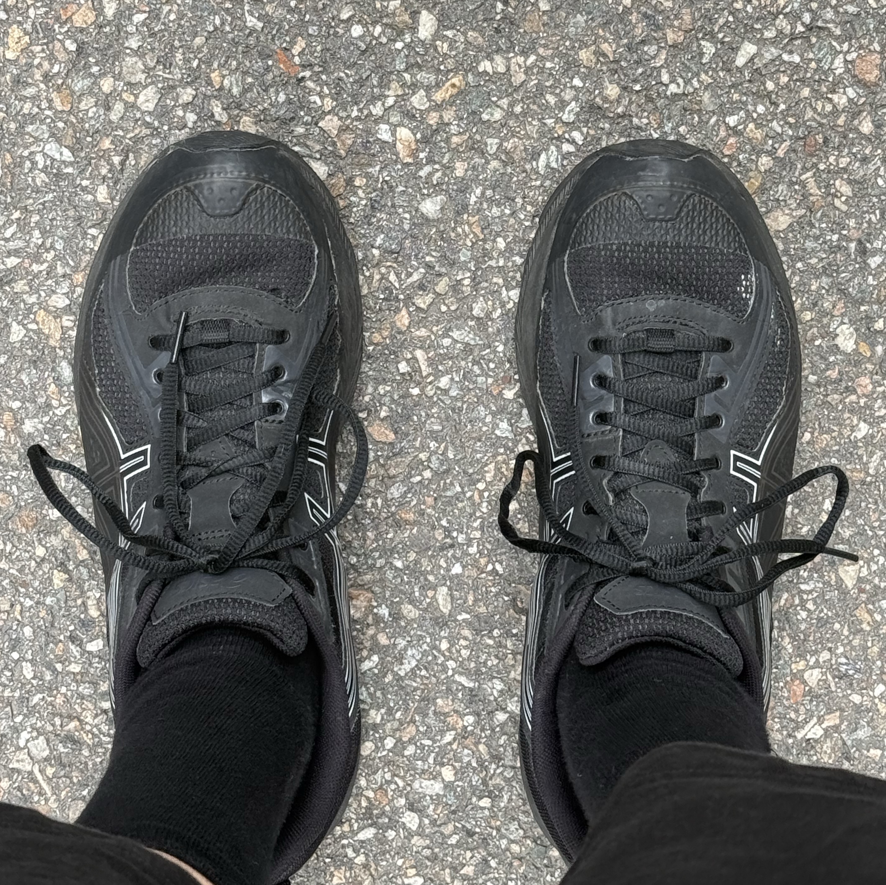 Asics x Kiko Kostadinov Gel-Burz 1 Black 착용 스타일 - 1