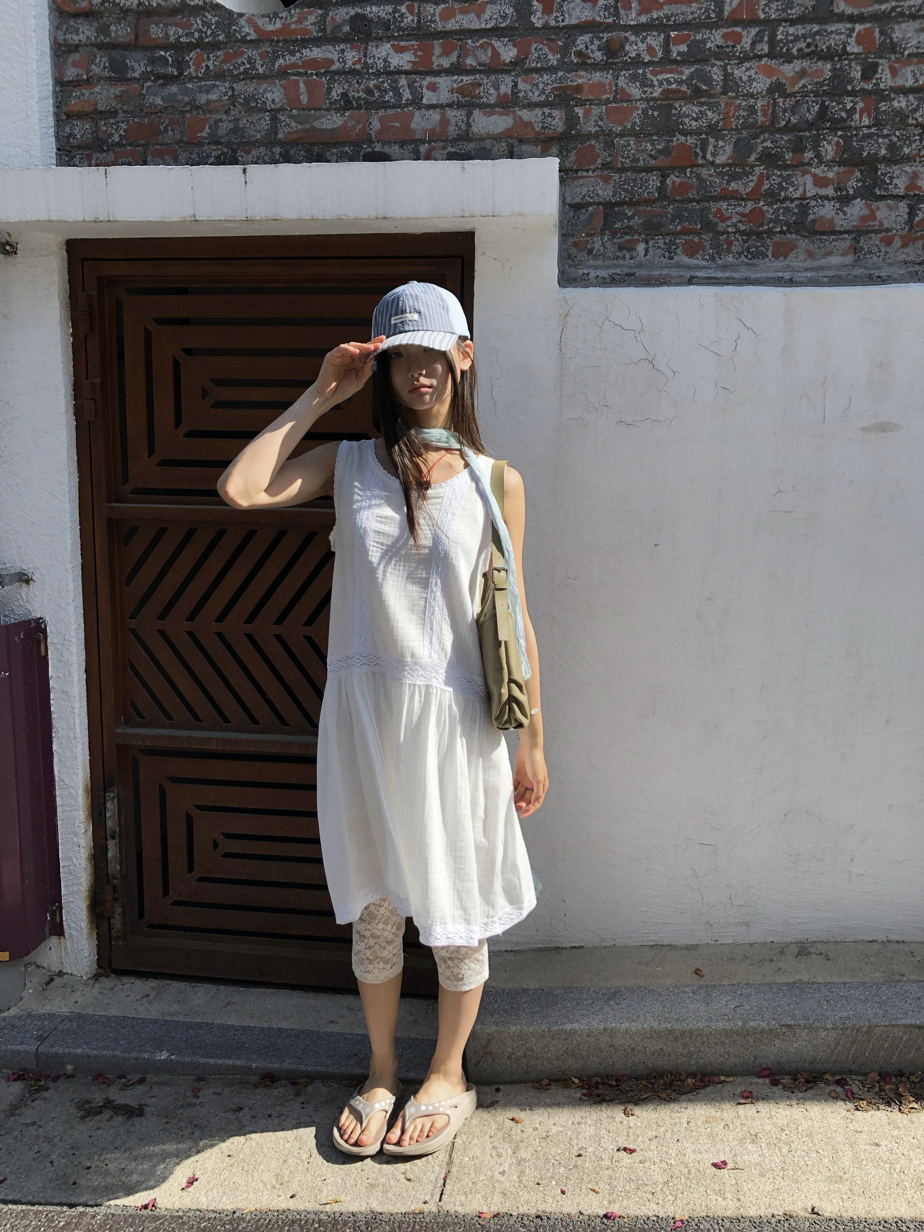 Oofos x 10 Corso Como Original Nomad 착용 스타일 - 1