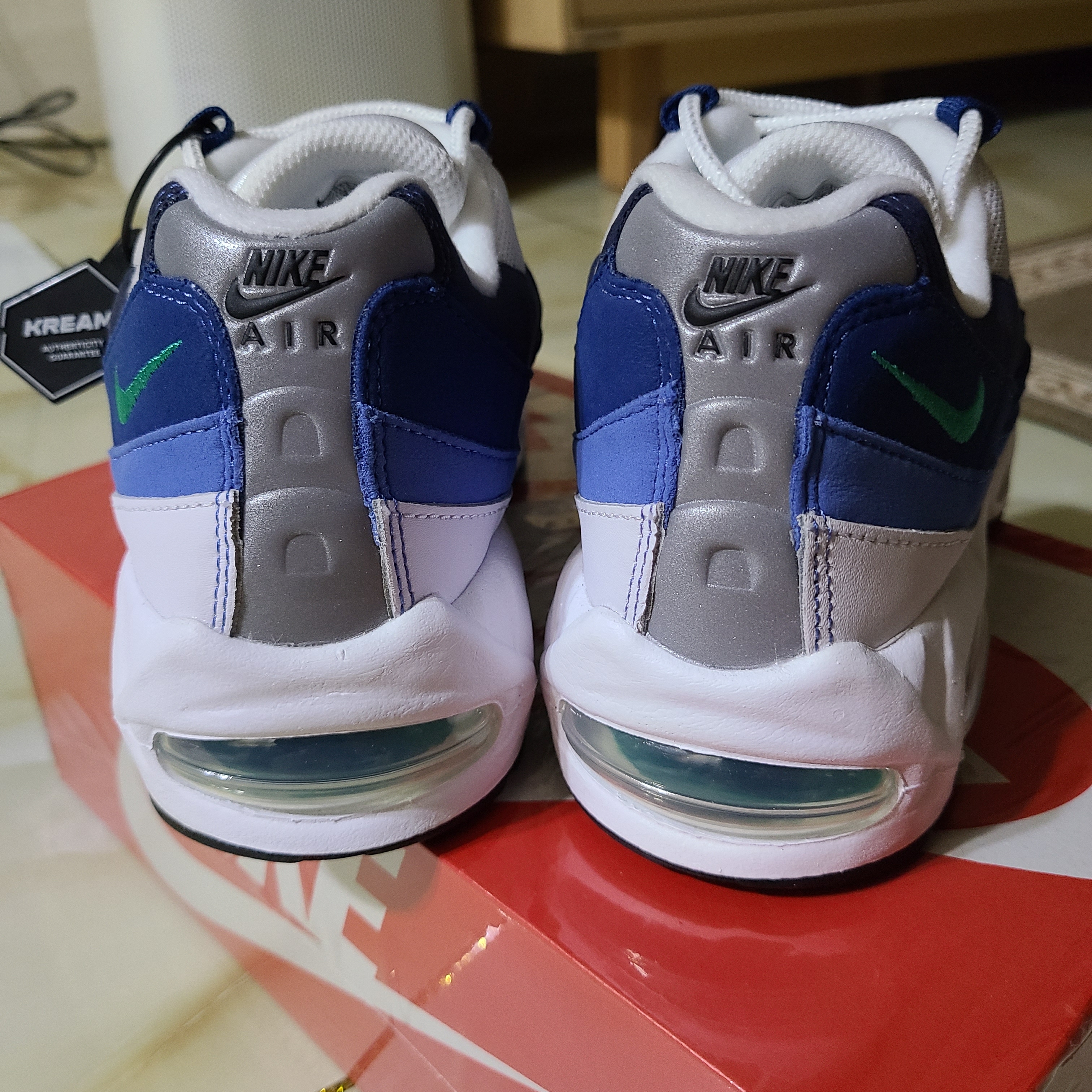 Nike Air Max 95 Big Bubble White Emerald Green 착용 스타일 - 4
