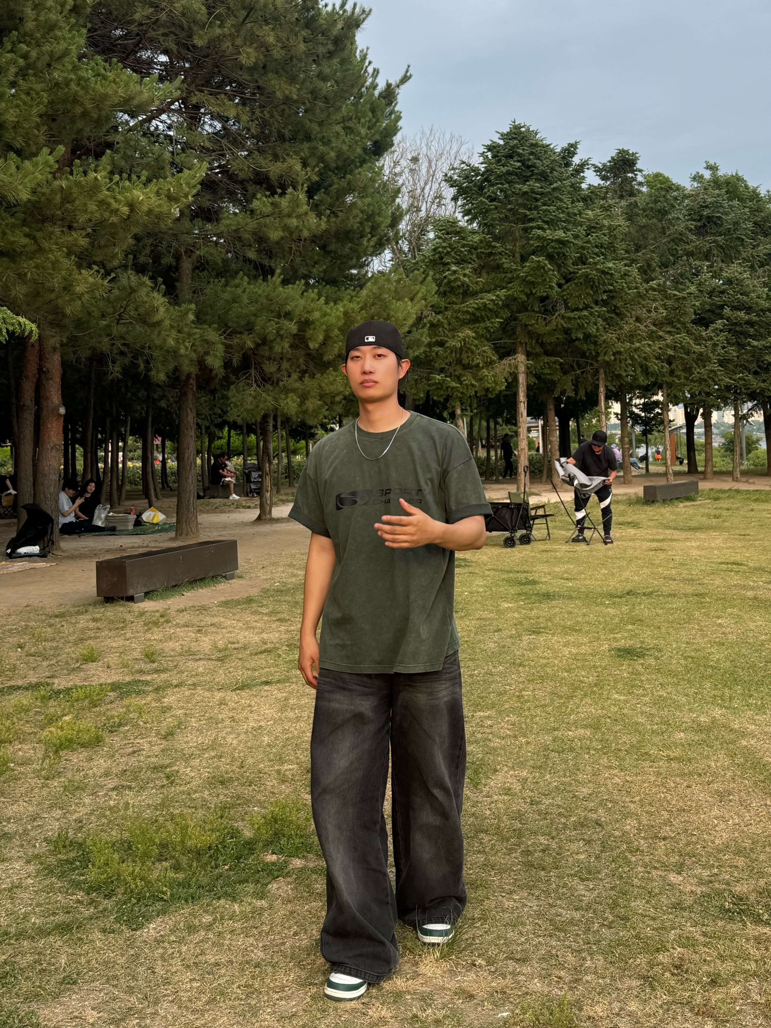 SPORT CHAMBER Washed Flash T-Shirt Deep Green 착용 스타일 - 1