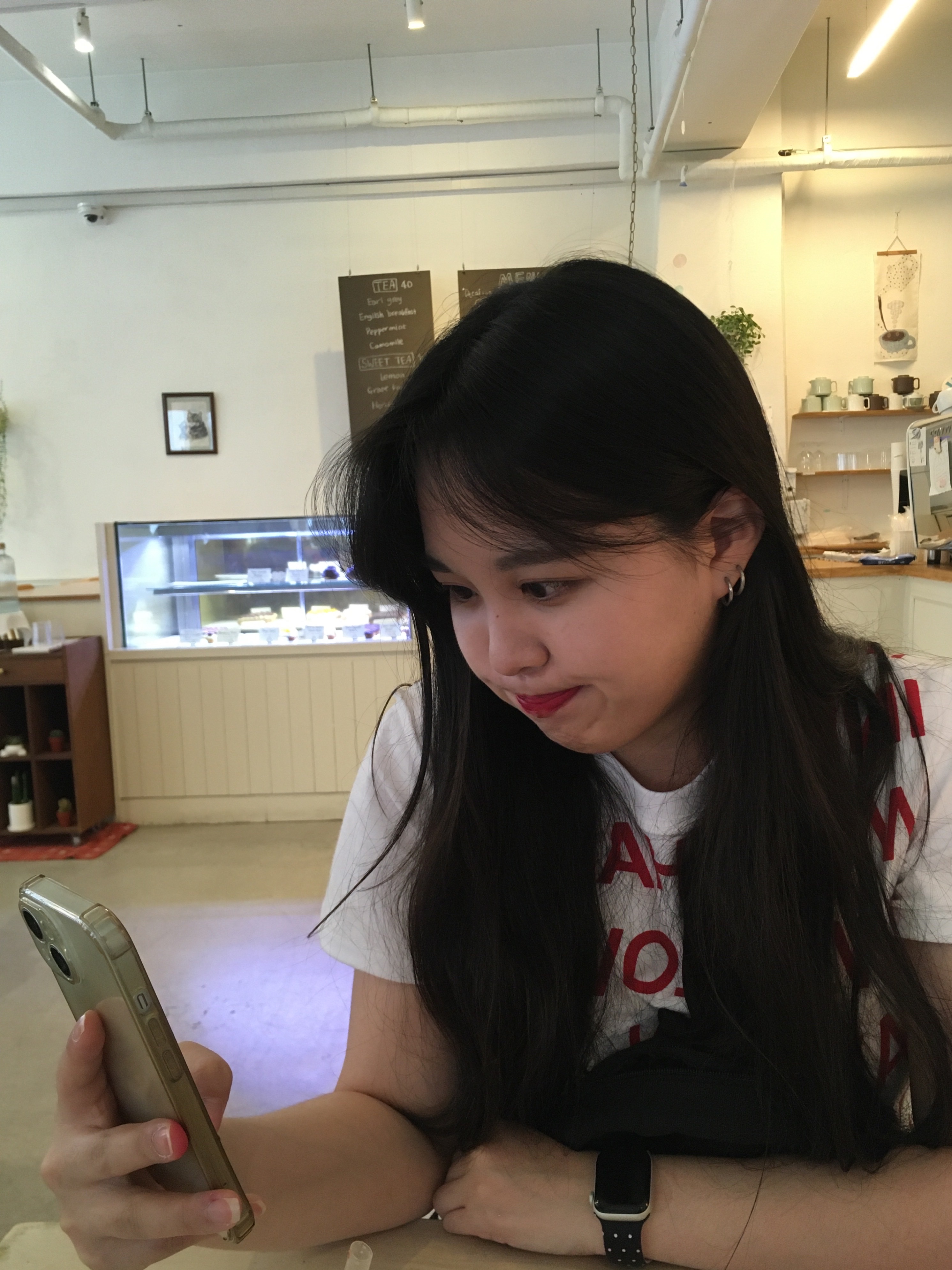 [KREAM 단독] Safarispot Highway Inn T-Shirt White Red 착용 스타일 - 2