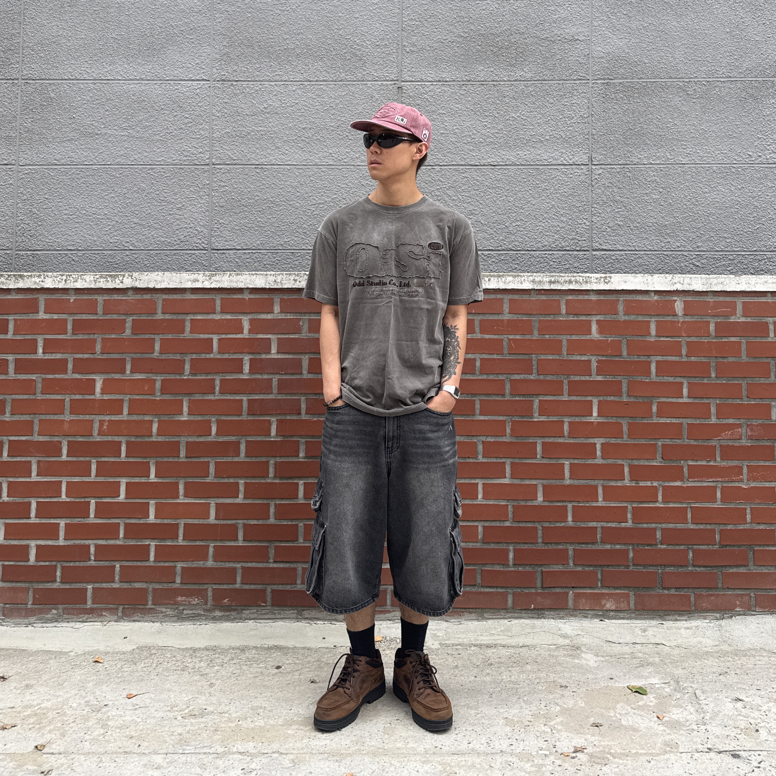 Oakley Eye Jacket Redux Matte Black Frame Prizm Grey Lenses High Bridge Fit, Timberland Heritage Gore-Tex Moc Toe Mid Boots in Full Grain Brown -Wide 착용 스타일 - 2