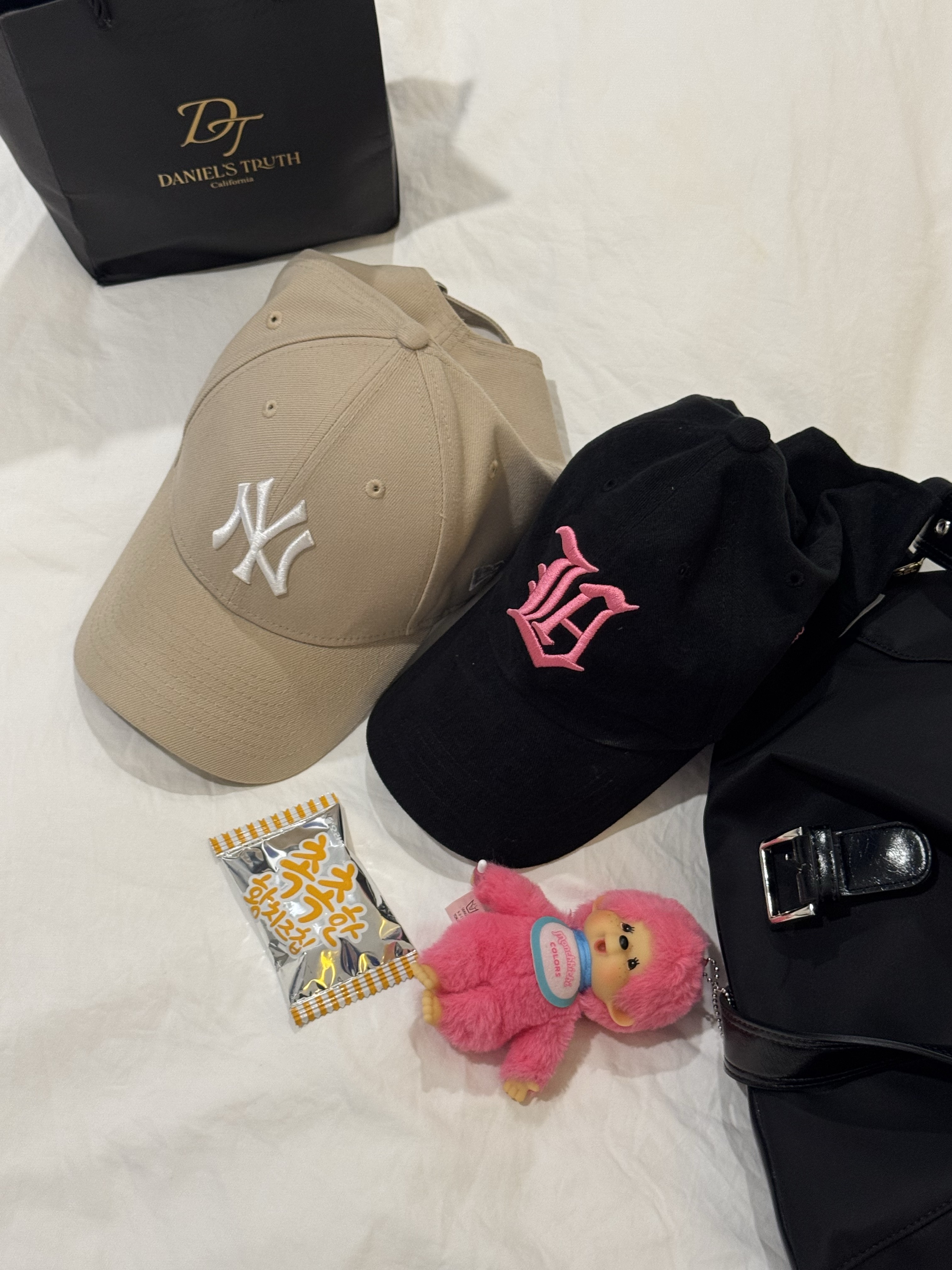 Adidas Adicolor Pique Football Long Sleeve Semi Lucid Blue - KR Sizing, New Era MLB New York Yankees Basic Unstructured Ball Cap Camel 착용 스타일 - 2