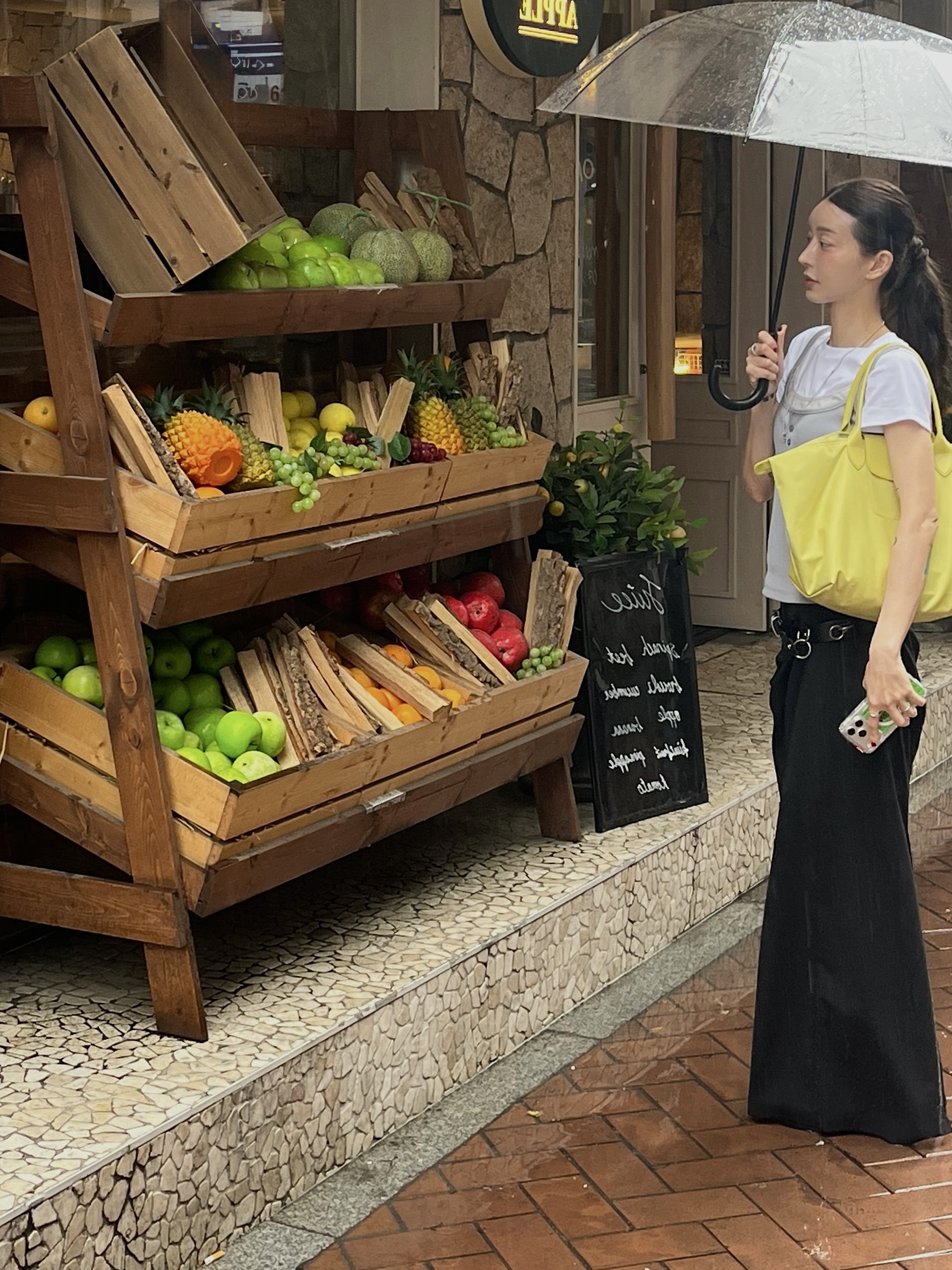 Longchamp Le Pliage One L Handbag Lime, Prada Touch Cream to Powder Color P72 Dahlia 착용 스타일 - 10