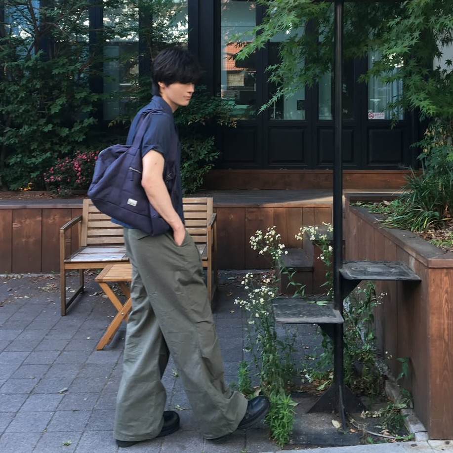 Millo Archive Texture Brushed Roll Up Half Shirt Smoke Blue, Millo Archive Module BDU Pants Khaki 착용 스타일 - 3