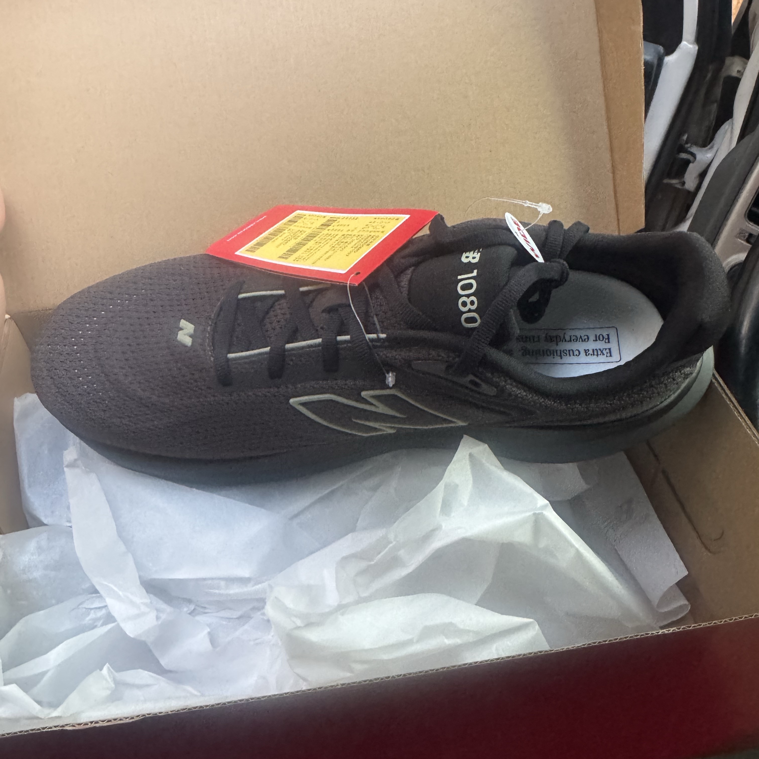 New Balance 1080v15 Faded Black Olivine - 2E Wide 착용 스타일