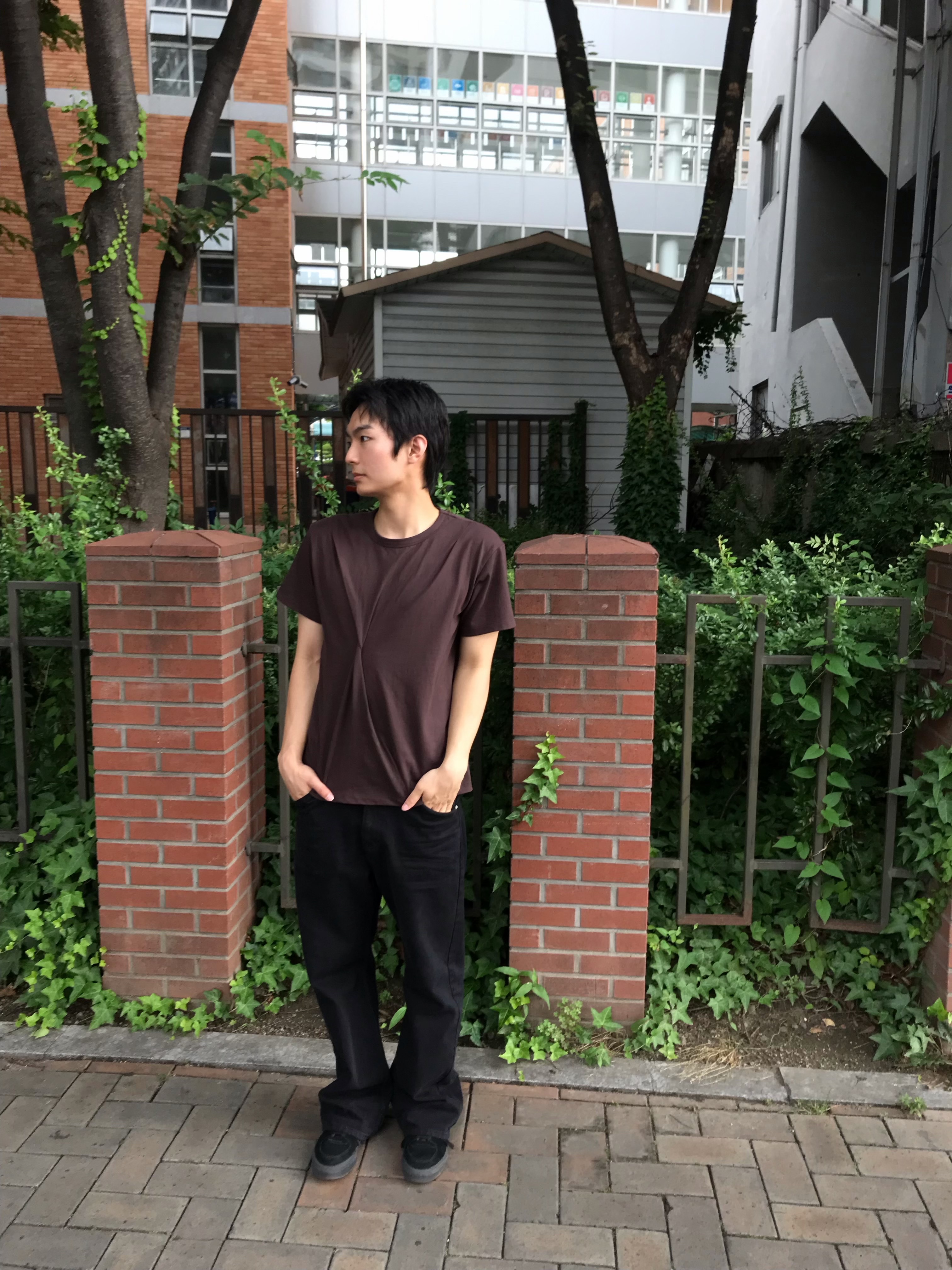 Farfromwhat Far Wrinkled Washed Pants_Black 착용 스타일 - 2