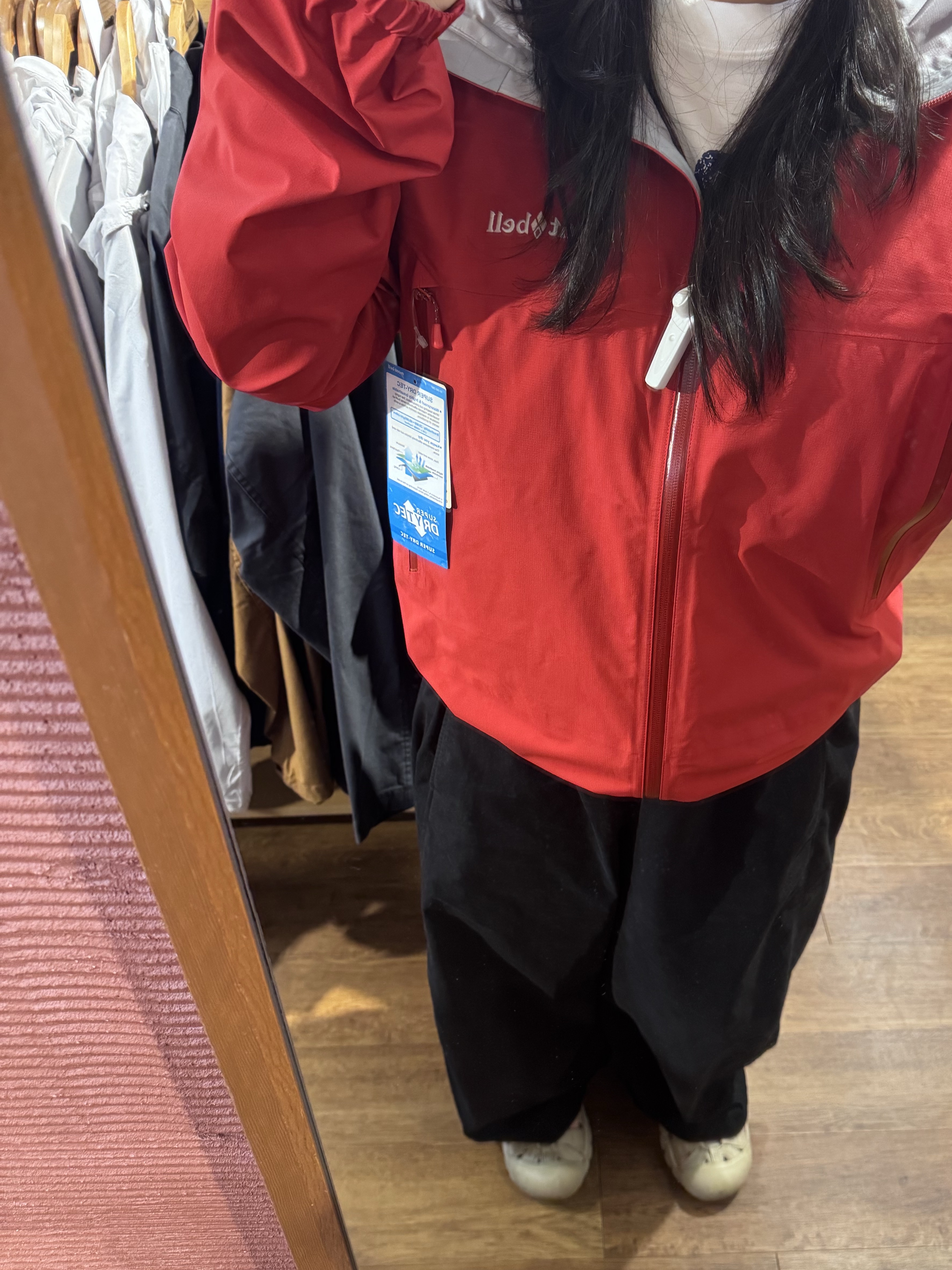Montbell Versalite Pack 15 Backpack Blue Black, Montbell Storm Cruiser Jacket Red 착용 스타일 - 2