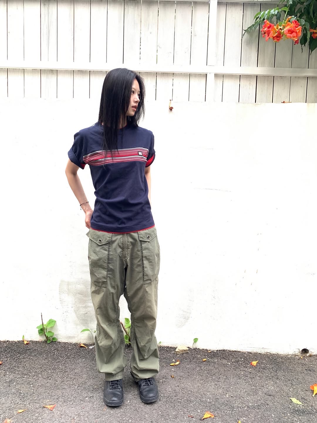 SPORT CHAMBER Spectrum T-shirt NAVY 착용 스타일 - 1