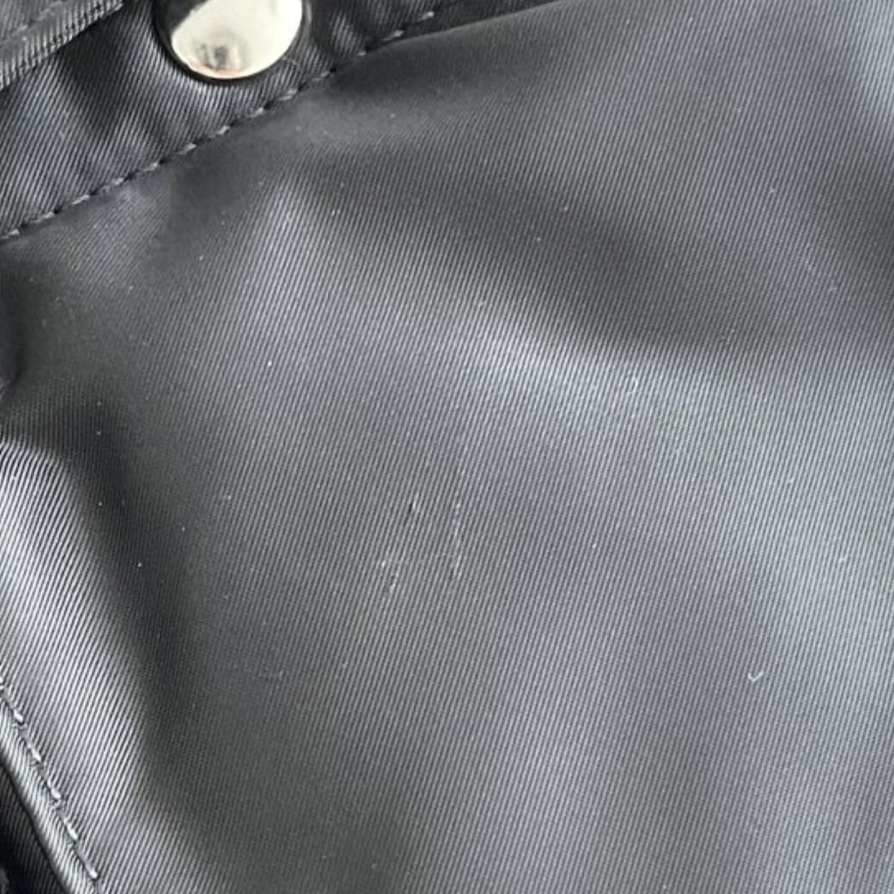 Porter x Comme des Garcons Tanker Helmet Bag XS Black 착용 스타일 - 2