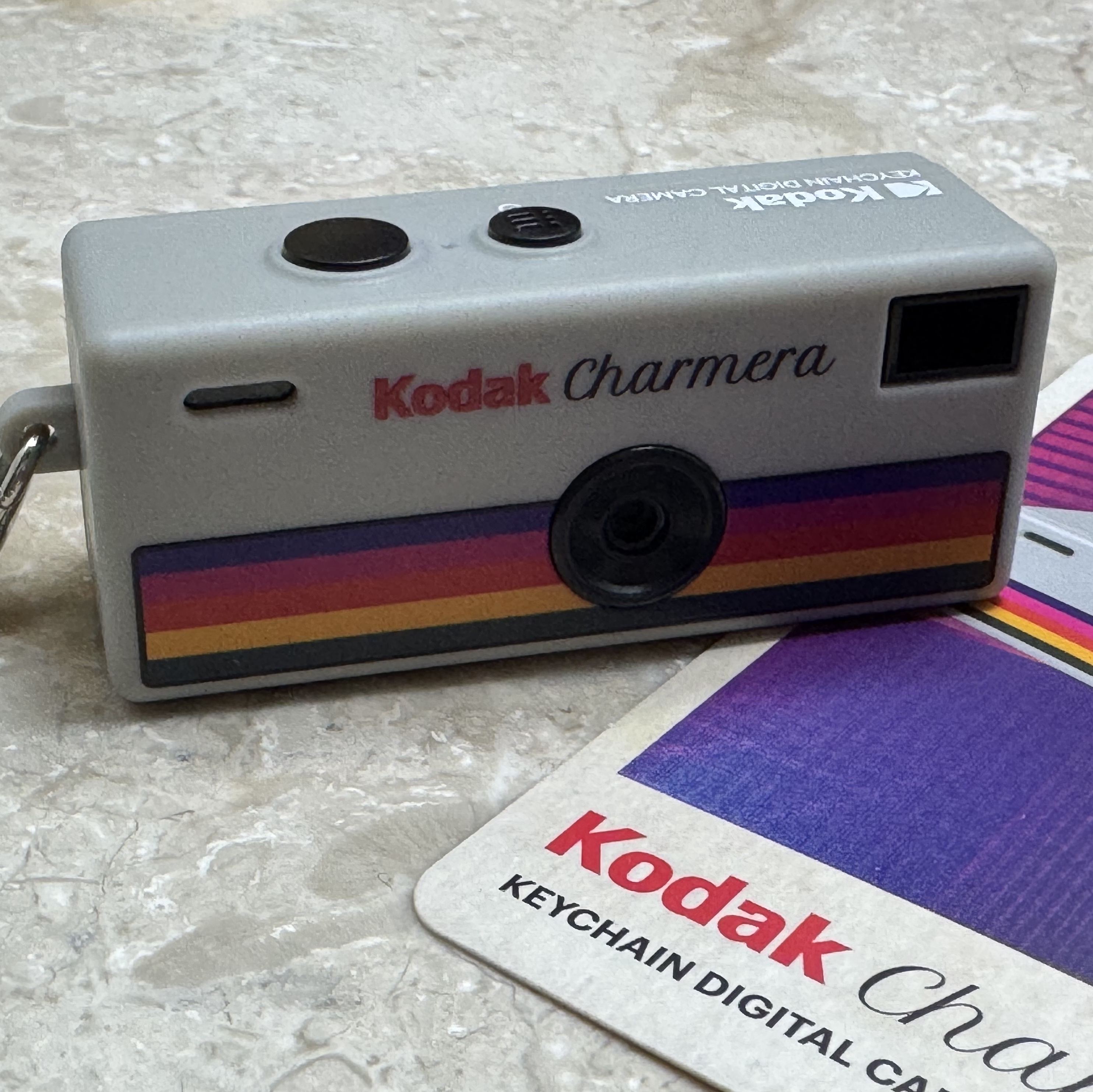 Kodak Charmera Key Chain Film Camera Sealed Case (Bundle of 3/1 Blind Box) 착용 스타일
