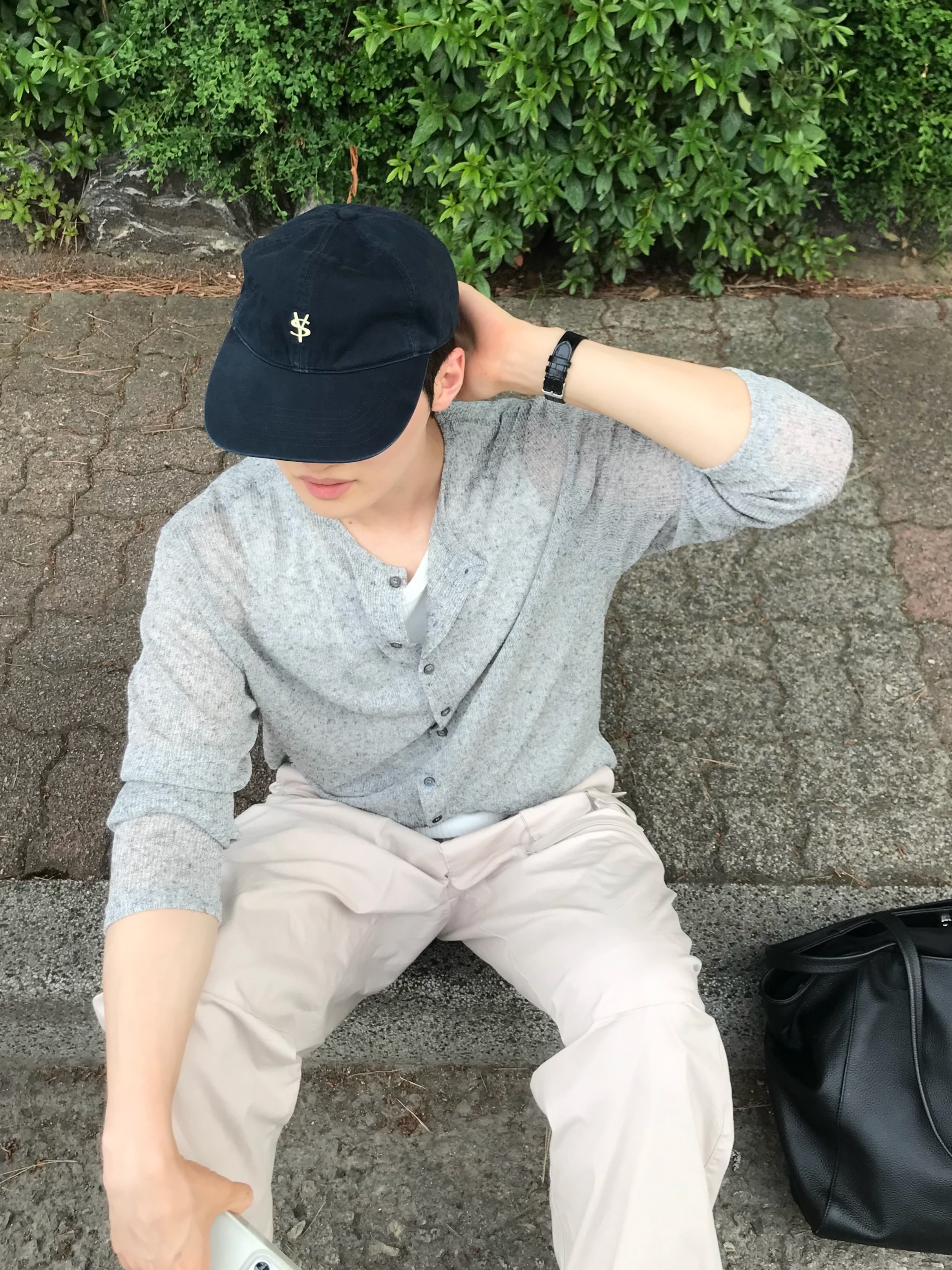 Knitted Summer Long Sleeve Cardigan Grey 착용 스타일 - 3