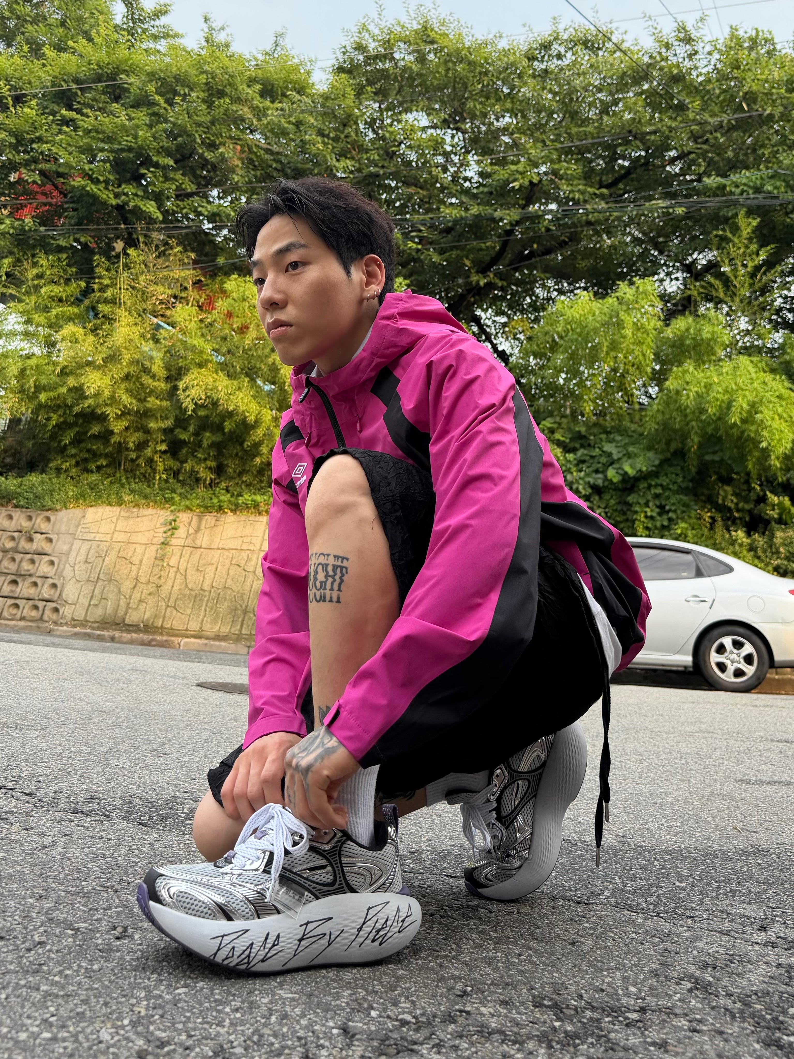 Wapworks Crease Baggy Shorts 착용 스타일 - 1
