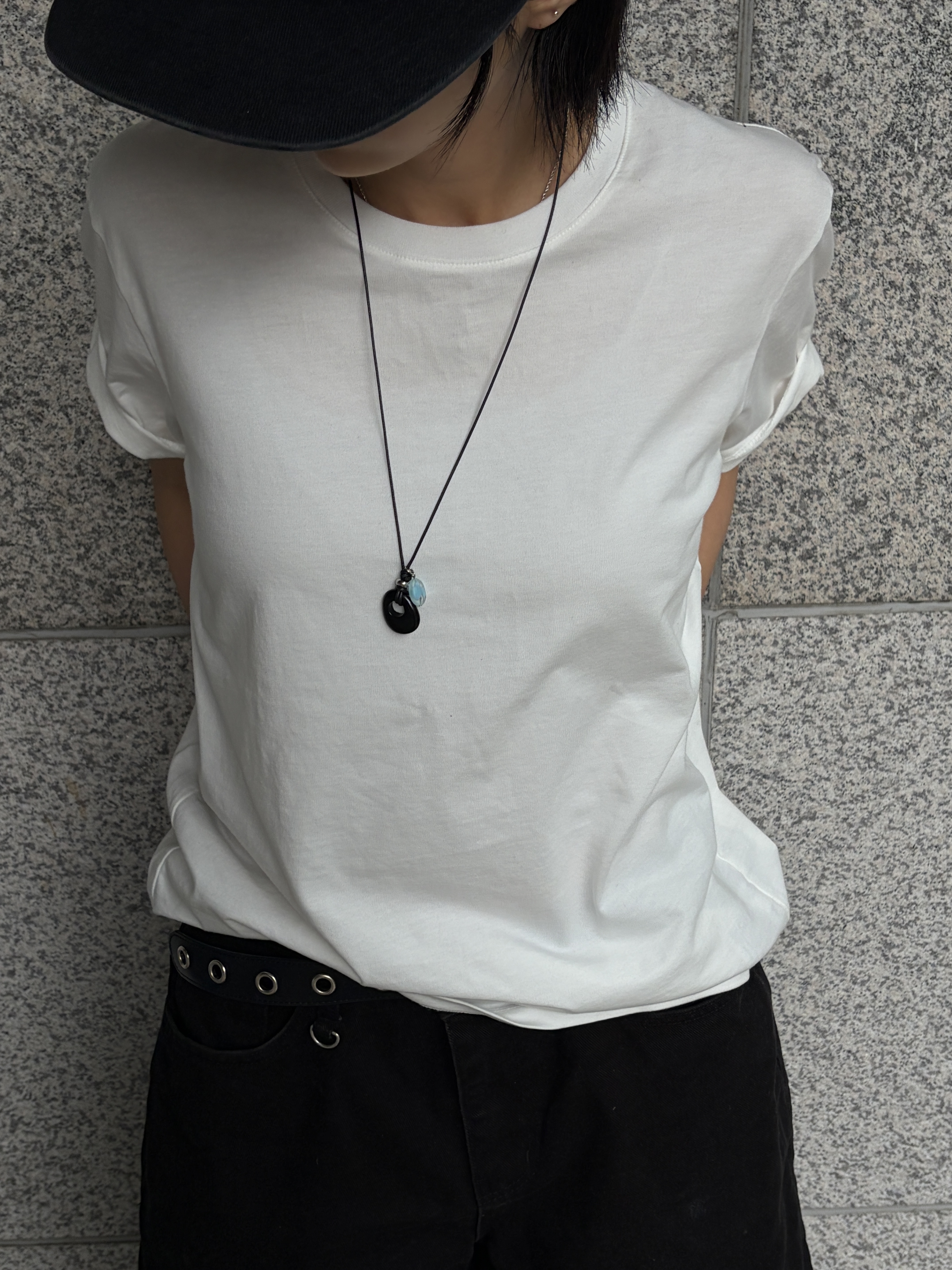 Riomeu Cyanus Lnotted Necklace 착용 스타일