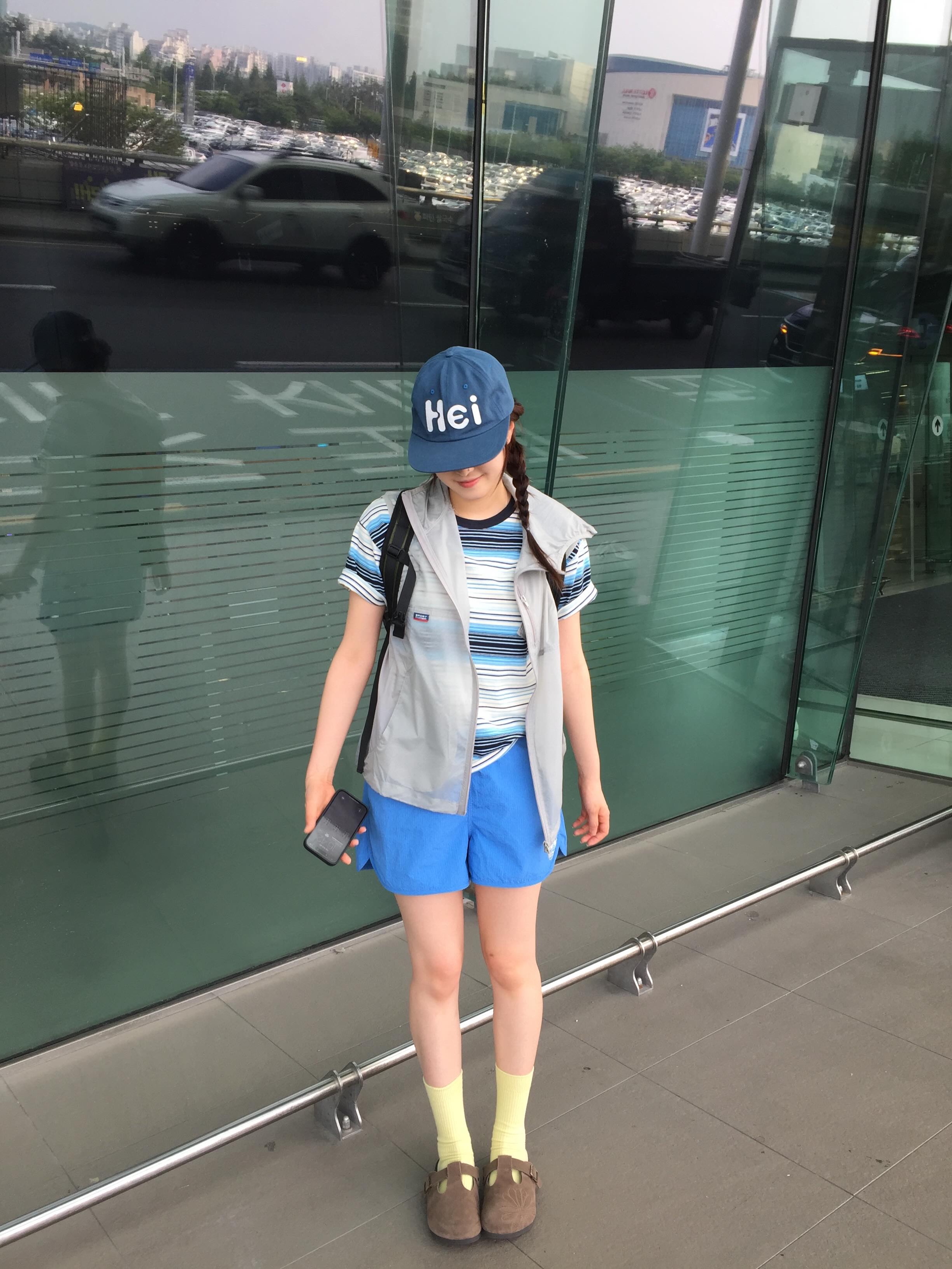 SPORT CHAMBER Glitch T-shirt SKY BLUE 착용 스타일 - 2