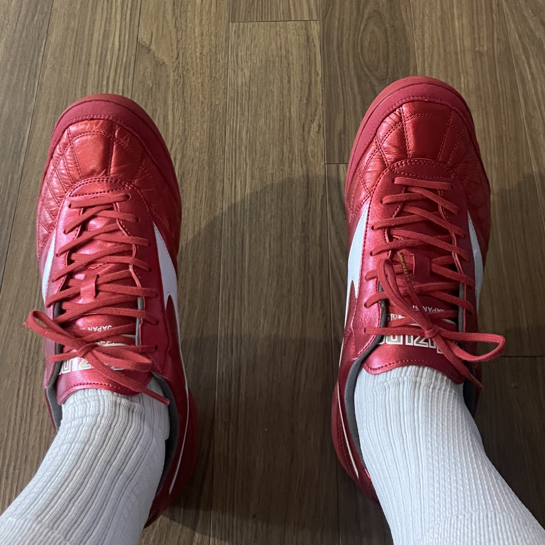 Mizuno Morelia Sala Japan TF Red White 착용 스타일