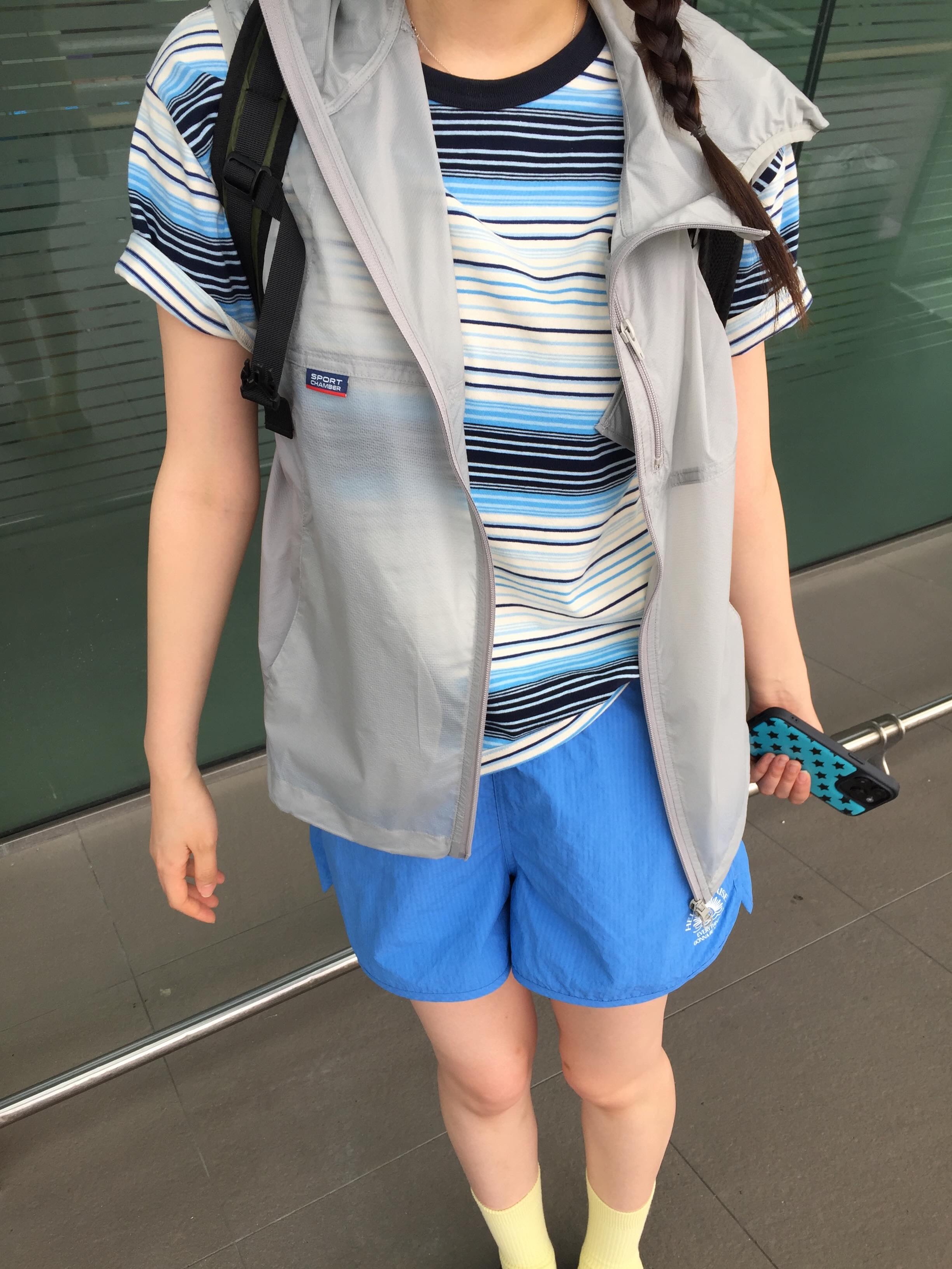 SPORT CHAMBER Light Active Hood Vest LIGHT GRAY 착용 스타일 - 9