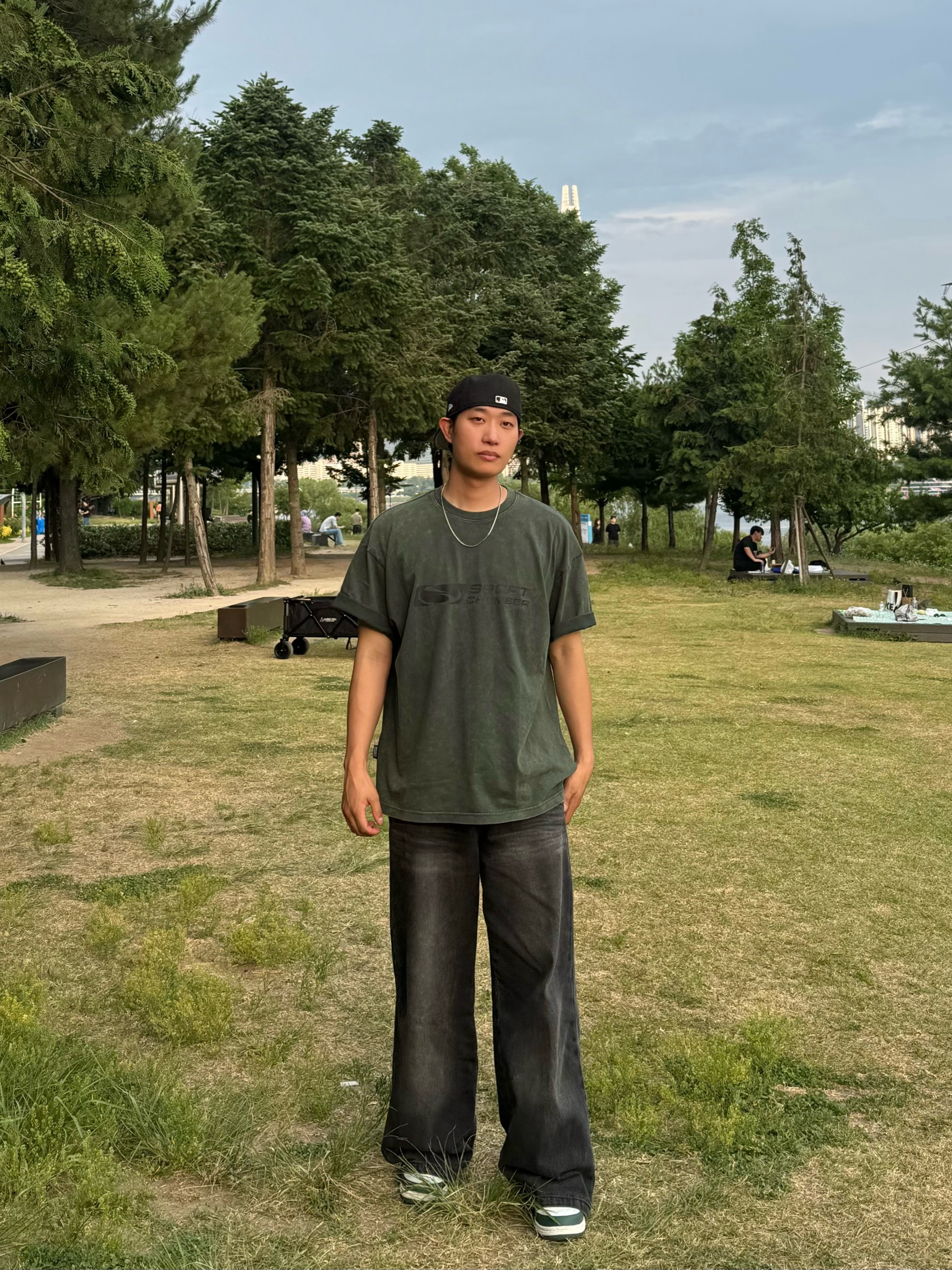 SPORT CHAMBER Washed Flash T-Shirt Deep Green 착용 스타일 - 2