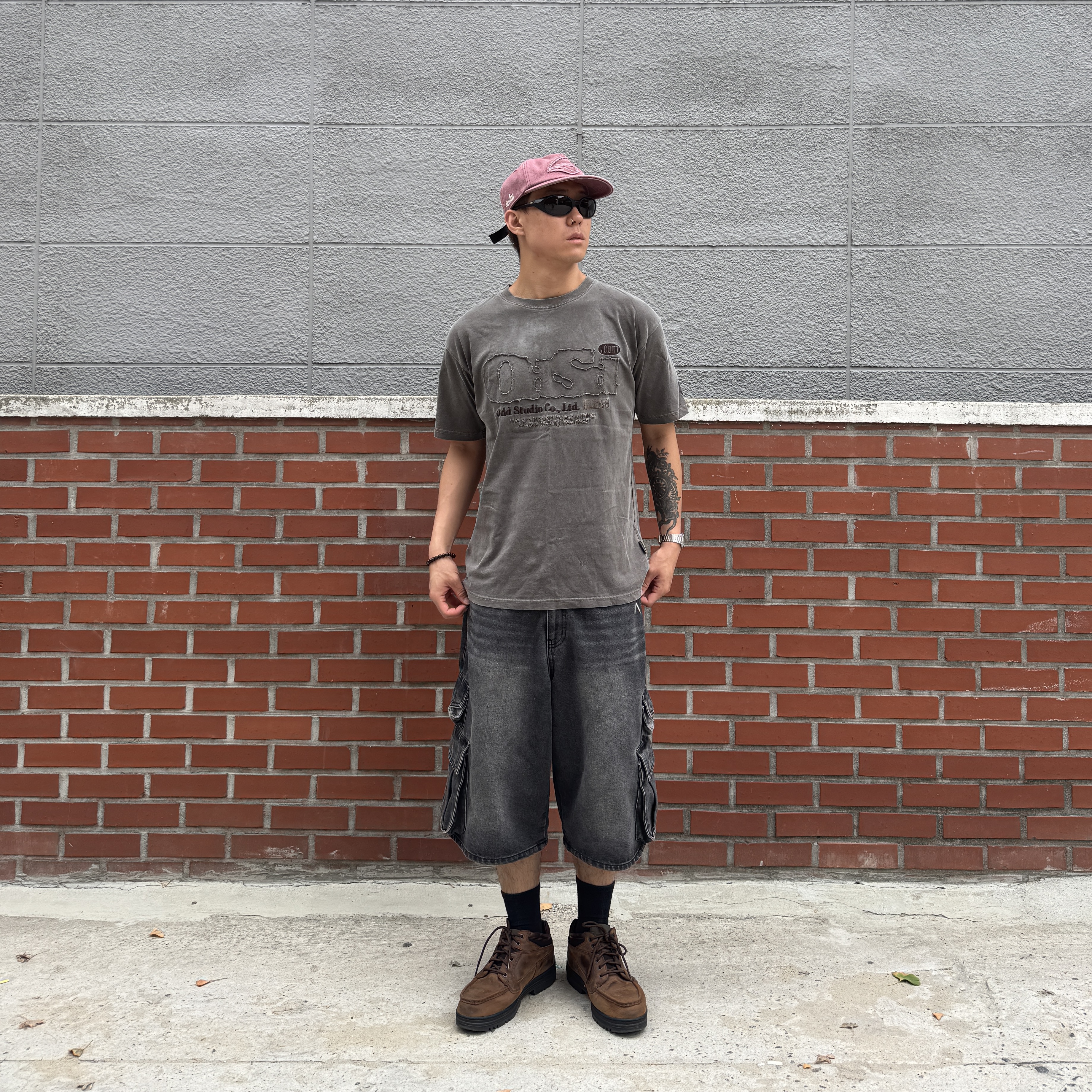 Oakley Eye Jacket Redux Matte Black Frame Prizm Grey Lenses High Bridge Fit, Timberland Heritage Gore-Tex Moc Toe Mid Boots in Full Grain Brown -Wide 착용 스타일 - 3