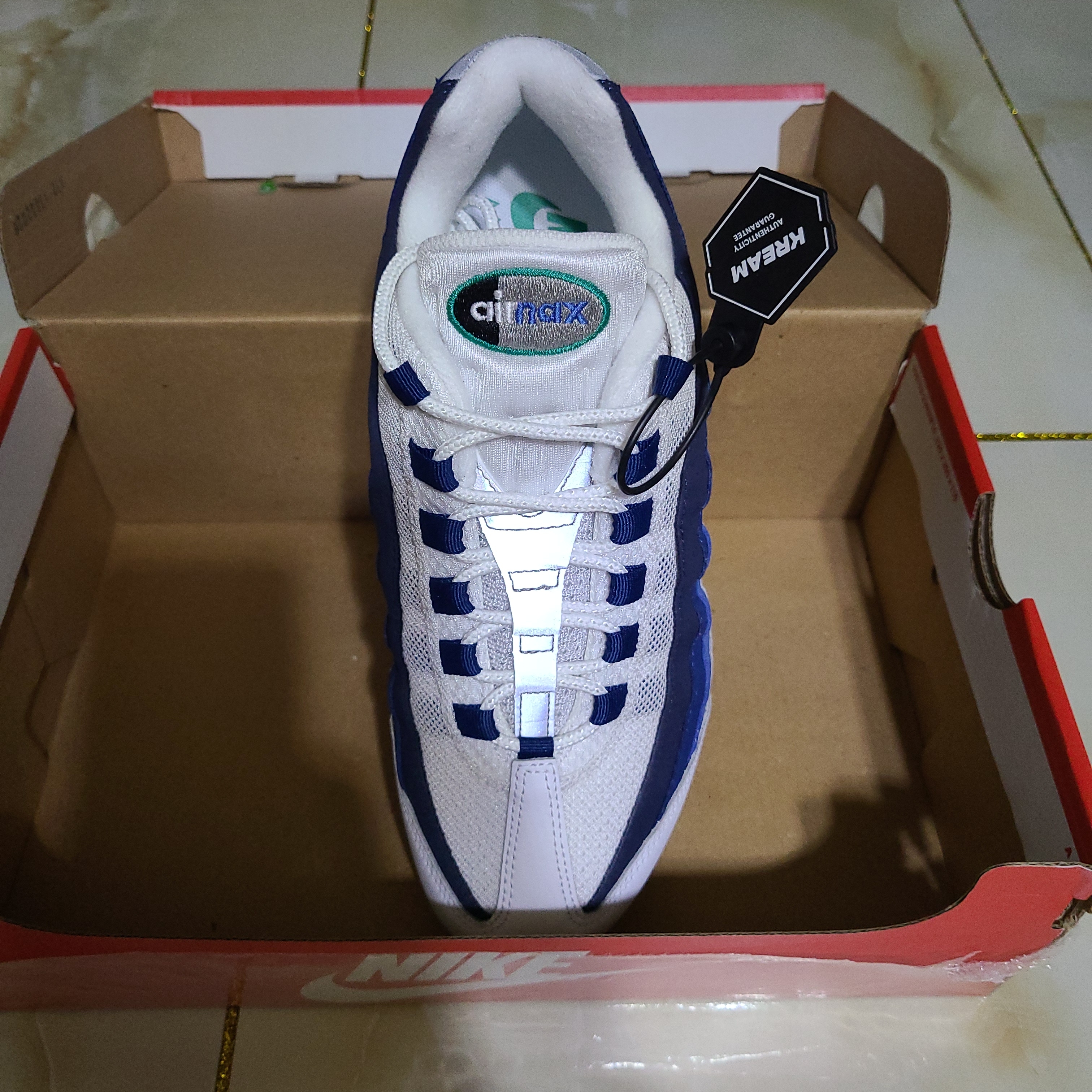 Nike Air Max 95 Big Bubble White Emerald Green 착용 스타일 - 5