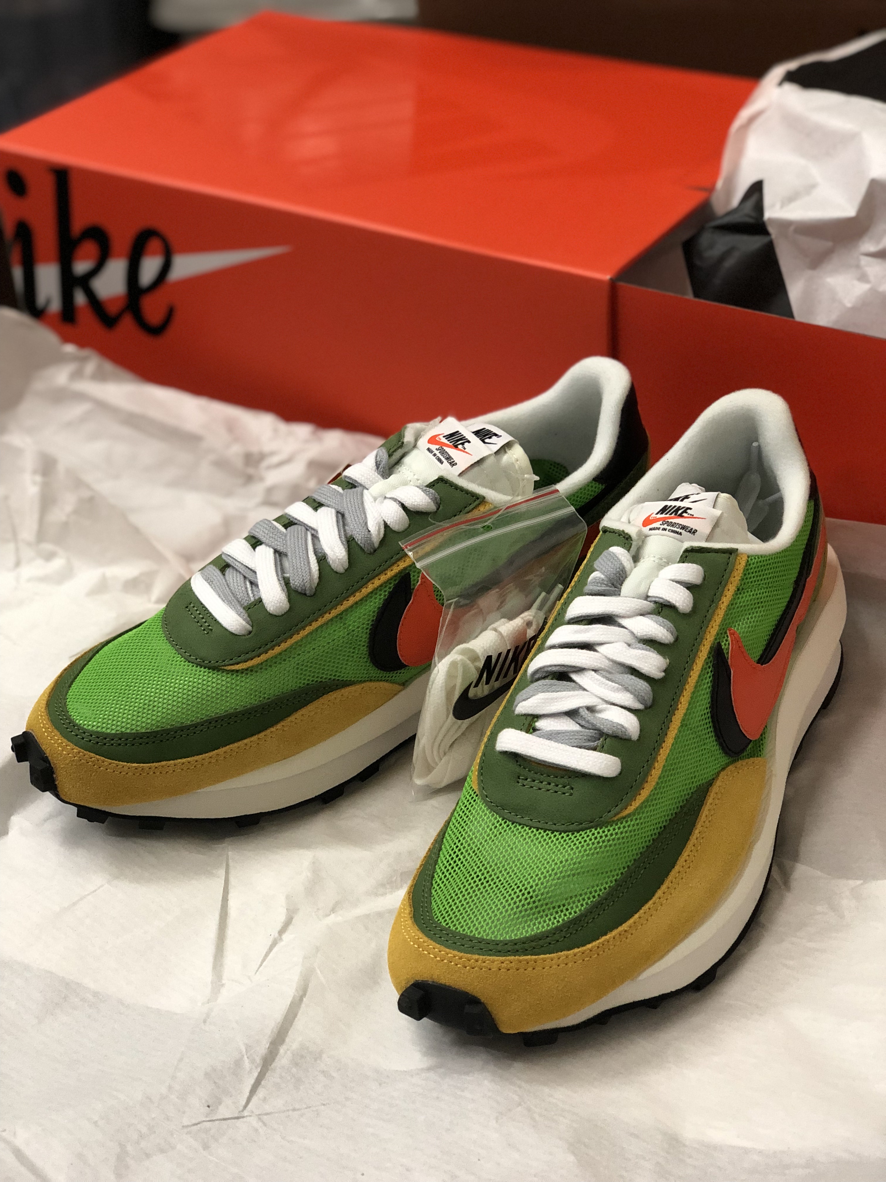 Nike x Sacai LDWaffle Green Multi 착용 스타일