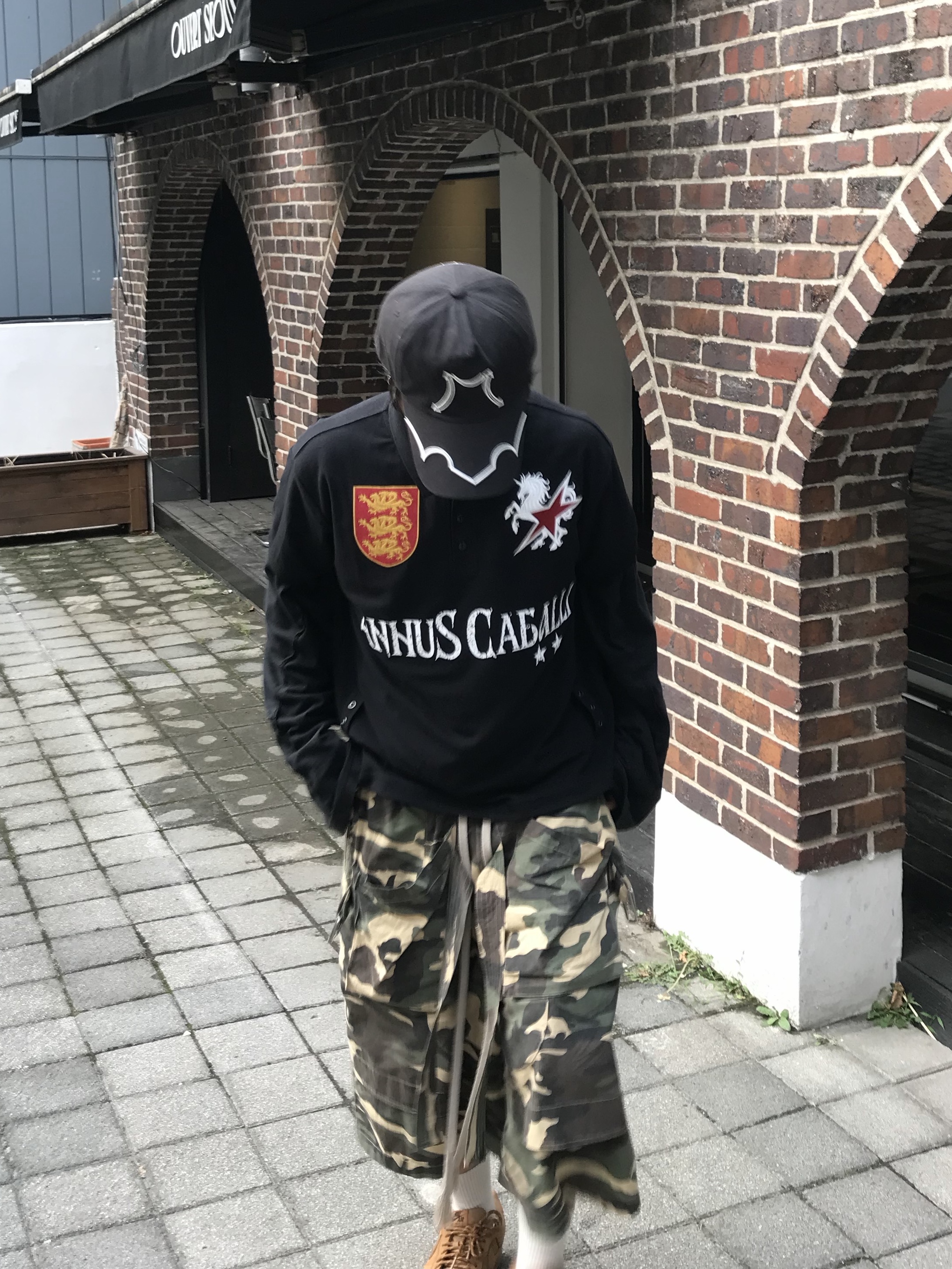 Wapworks Field Safety Bermuda Camo 착용 스타일 - 4