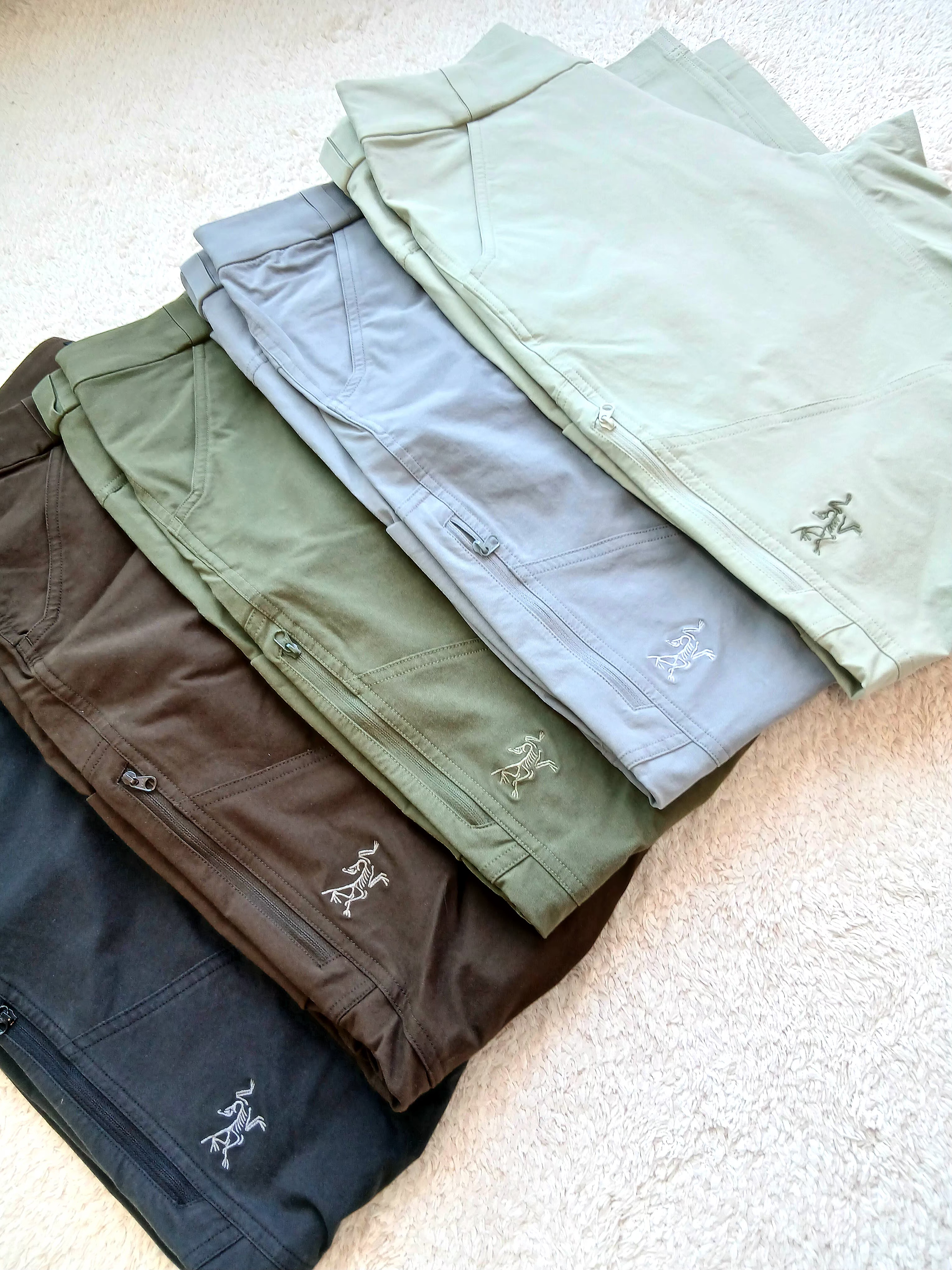 Arc'teryx Cronin Cotton Pants Black, Arc'teryx Cronin Cotton Pants Tatsu 착용 스타일 - 2
