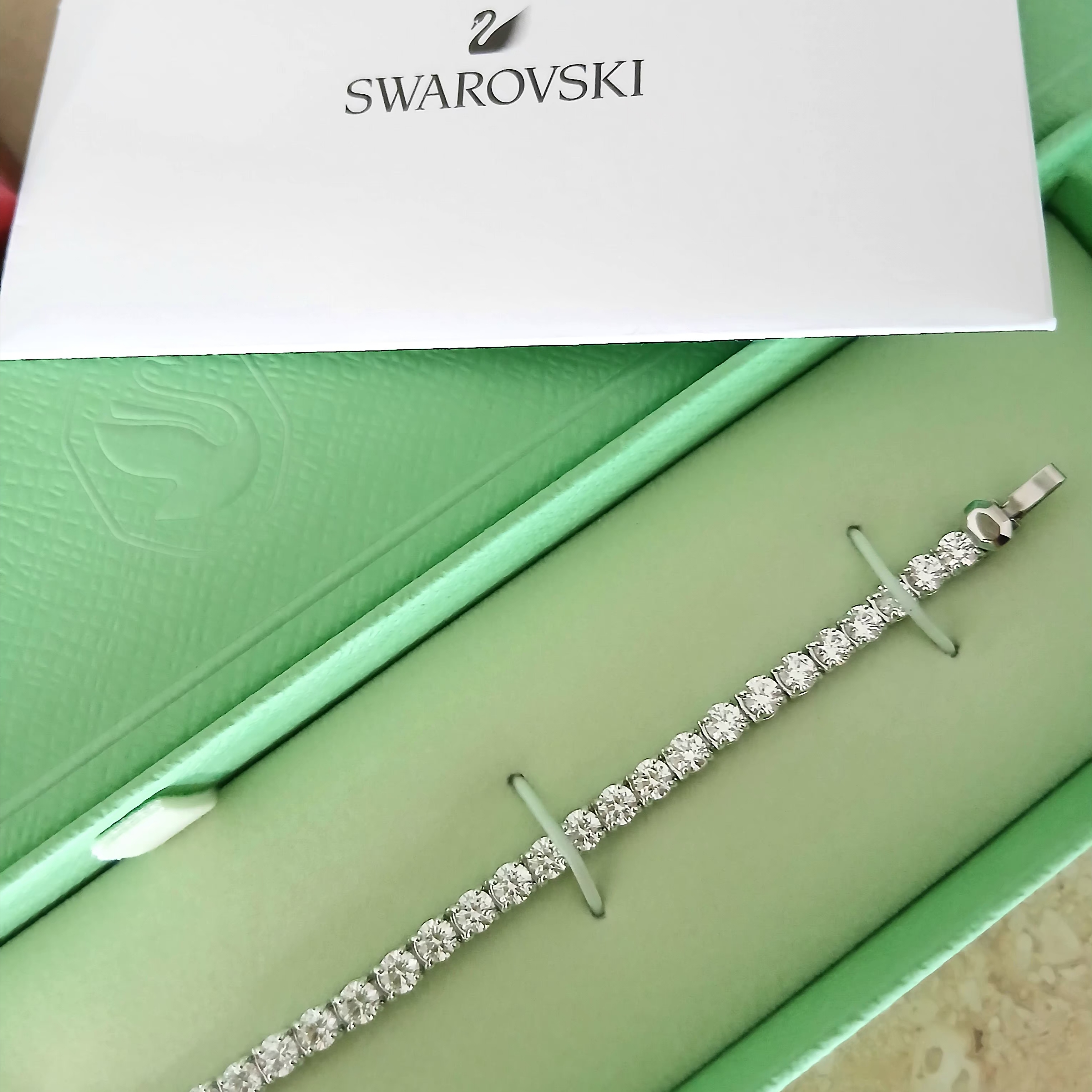 (W) Swarovski Matrix Tennis Bracelet White Rhodium Plated 착용 스타일 - 5