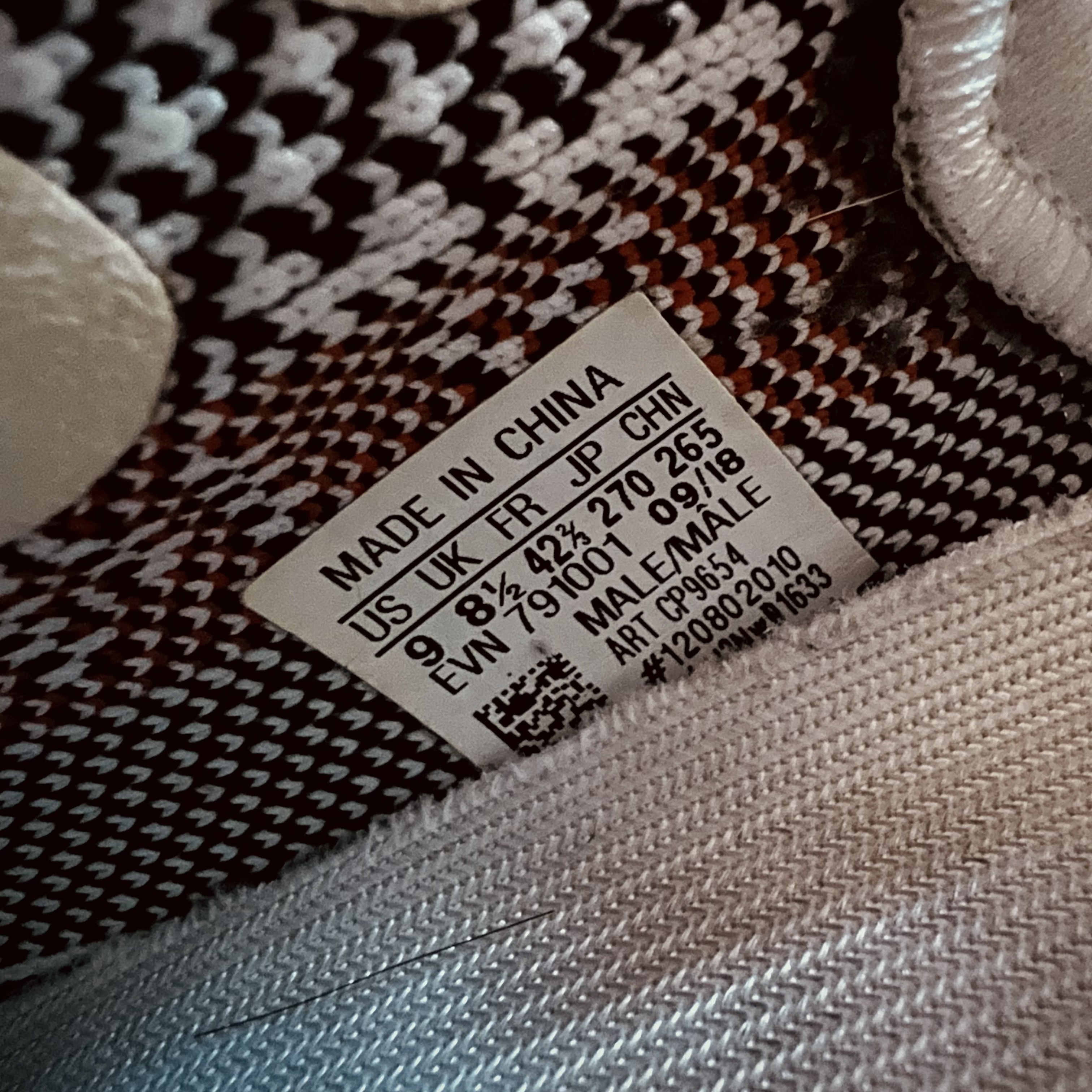 Adidas Yeezy Boost 350 V2 Zebra 2017/2019/2020 착용 스타일 - 4