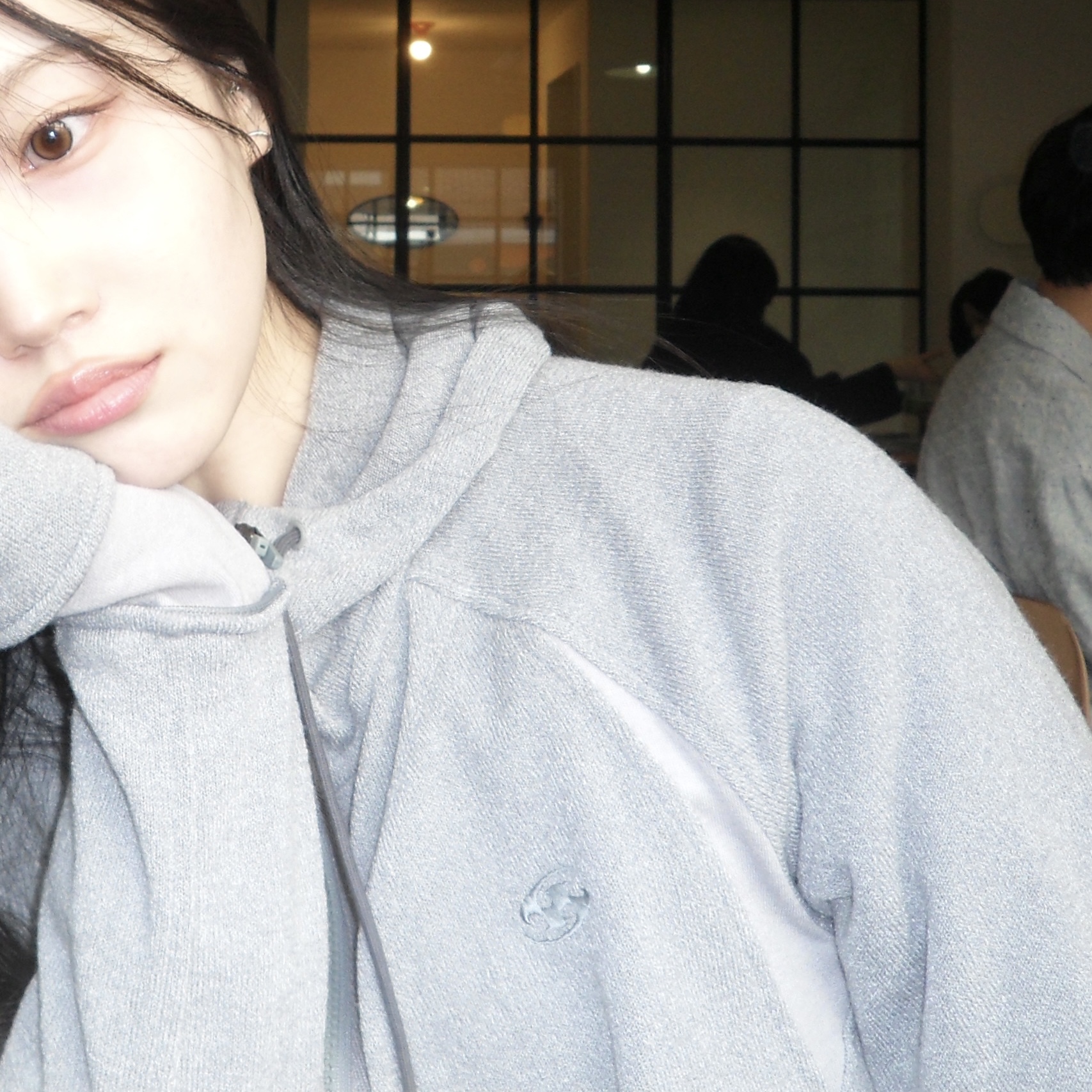 Sansan Gear Kapas Knit Zip-Up Mint 착용 스타일 - 2