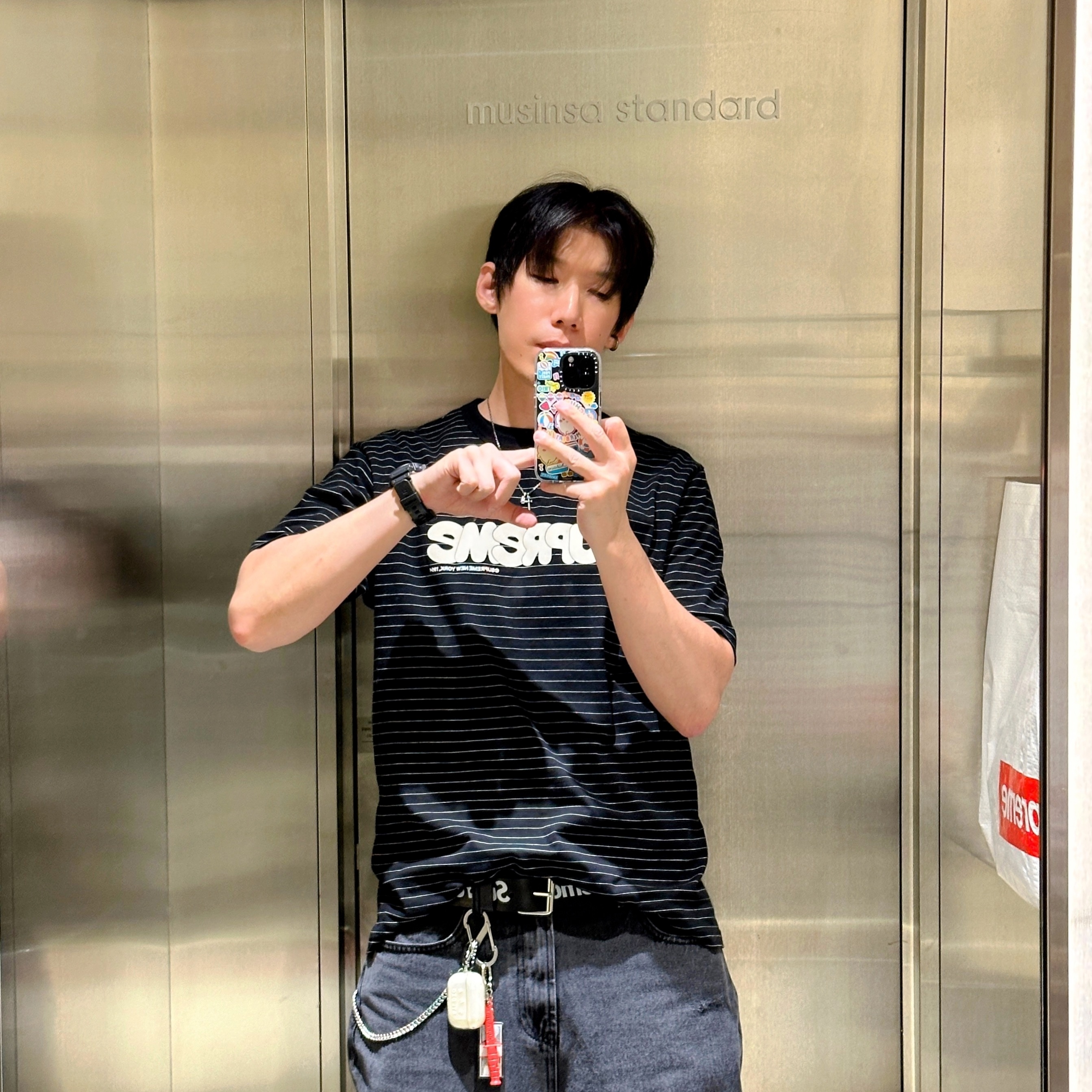 Supreme Bubble S/S Top Black - 25SS 착용 스타일