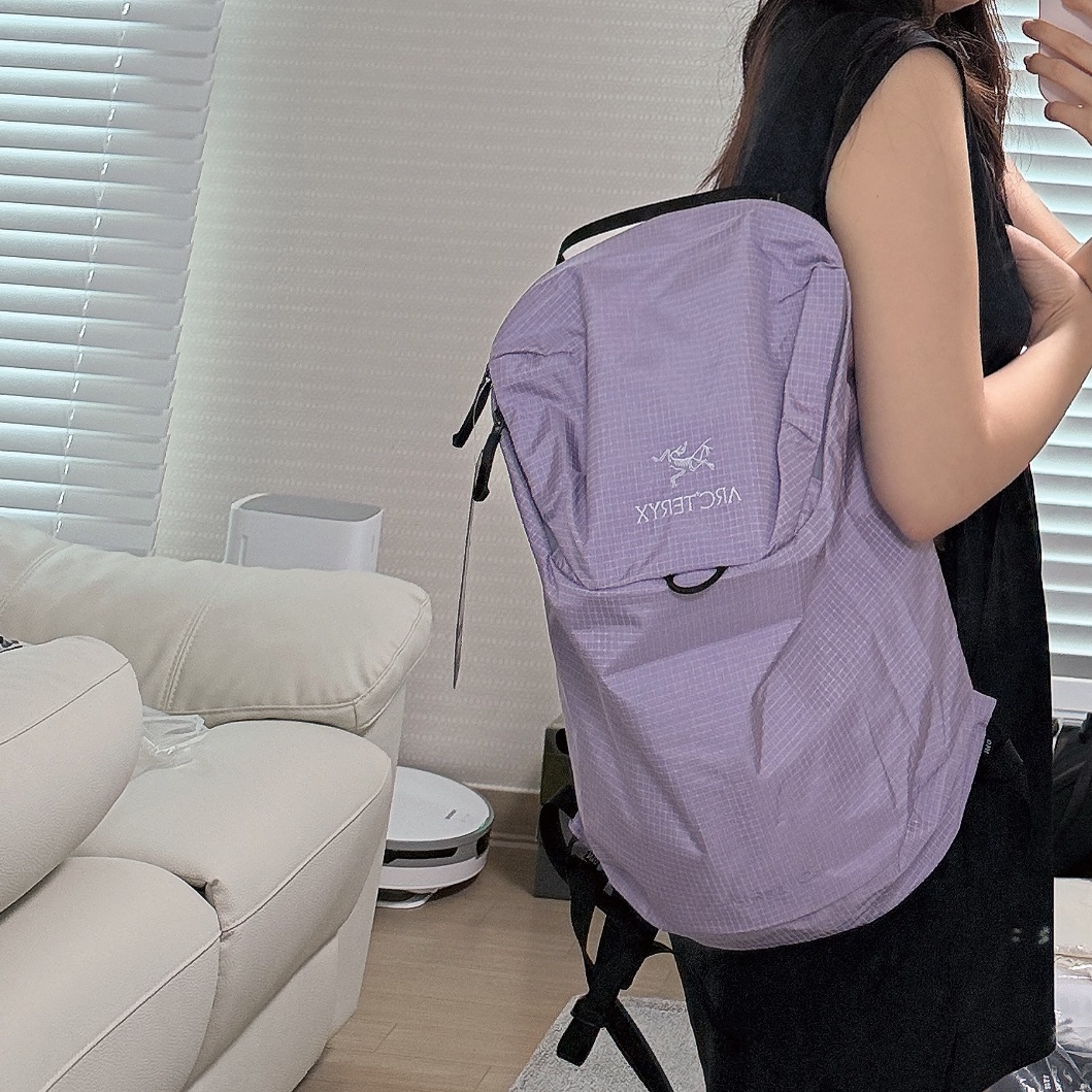 Arc'teryx Konseal 15 Backpack Mallow 착용 스타일