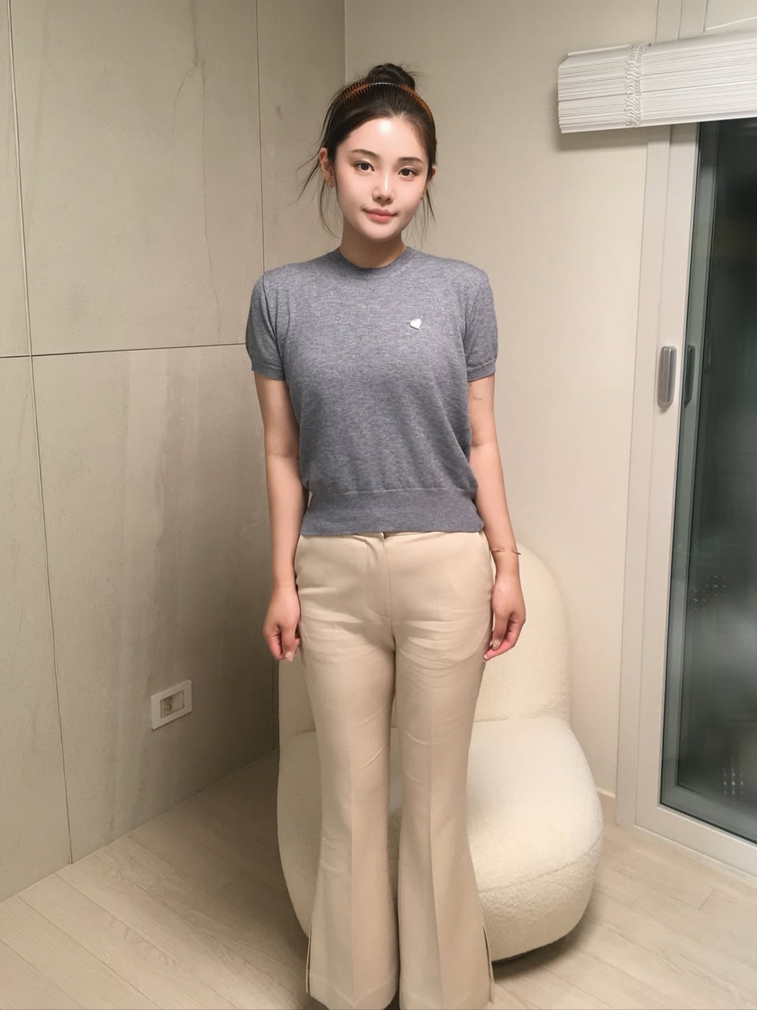Knitted W Basic Essential Washable Round Half Knit Grey, Knitted W Basic Essential Washable Round Half Knit Red 착용 스타일