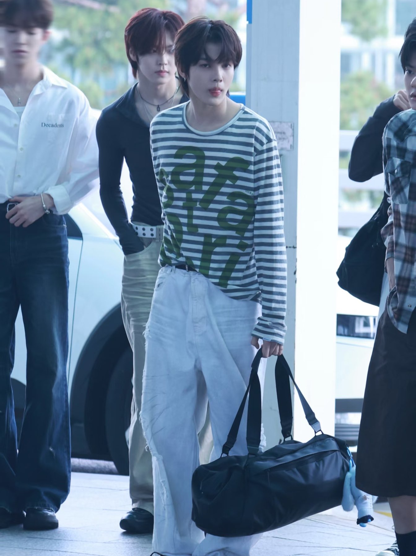 [KREAM 단독] Safarispot Ticketing Stripe Border Tee Gray 착용 스타일 - 2