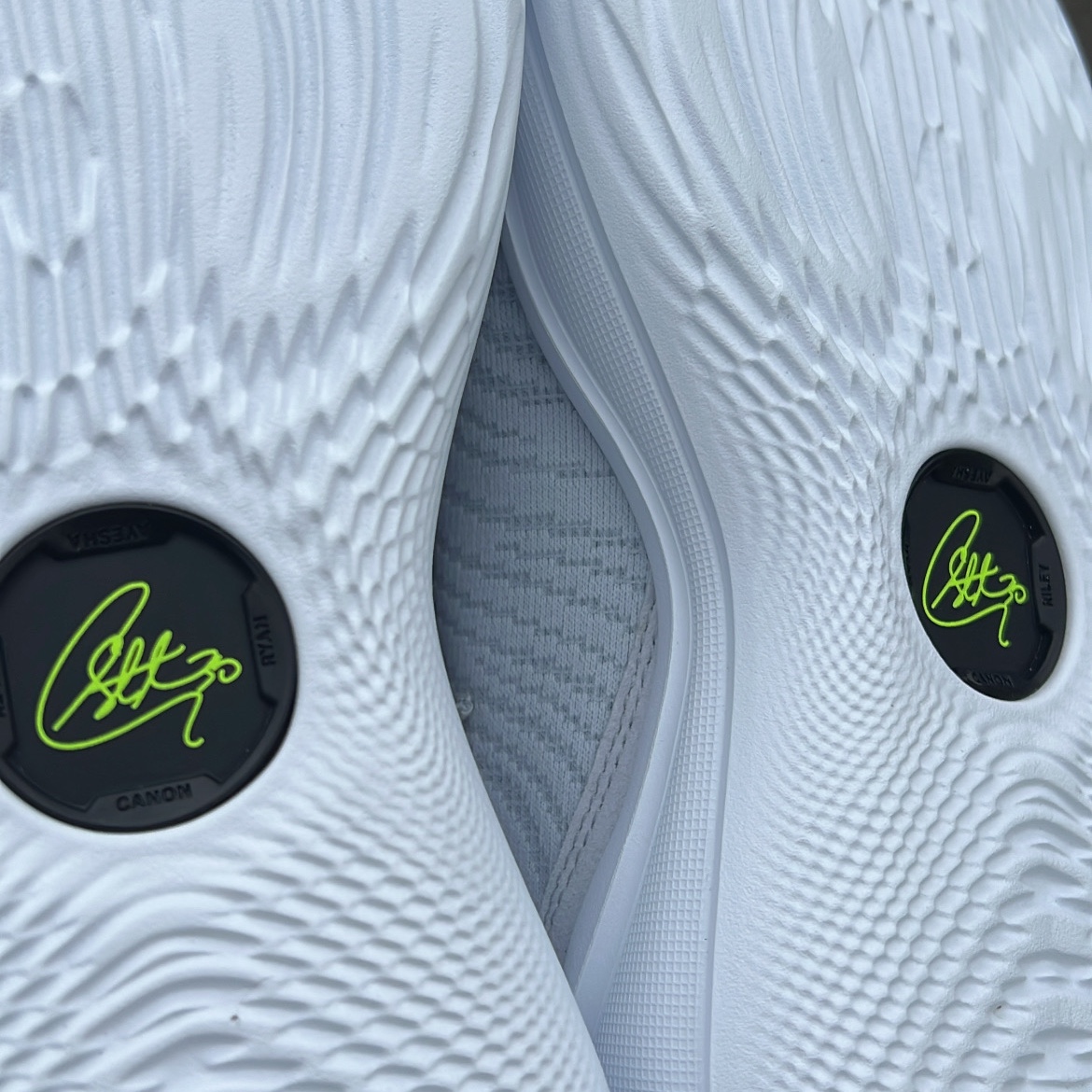 Under Armour Curry 12 Gray Black 착용 스타일 - 2