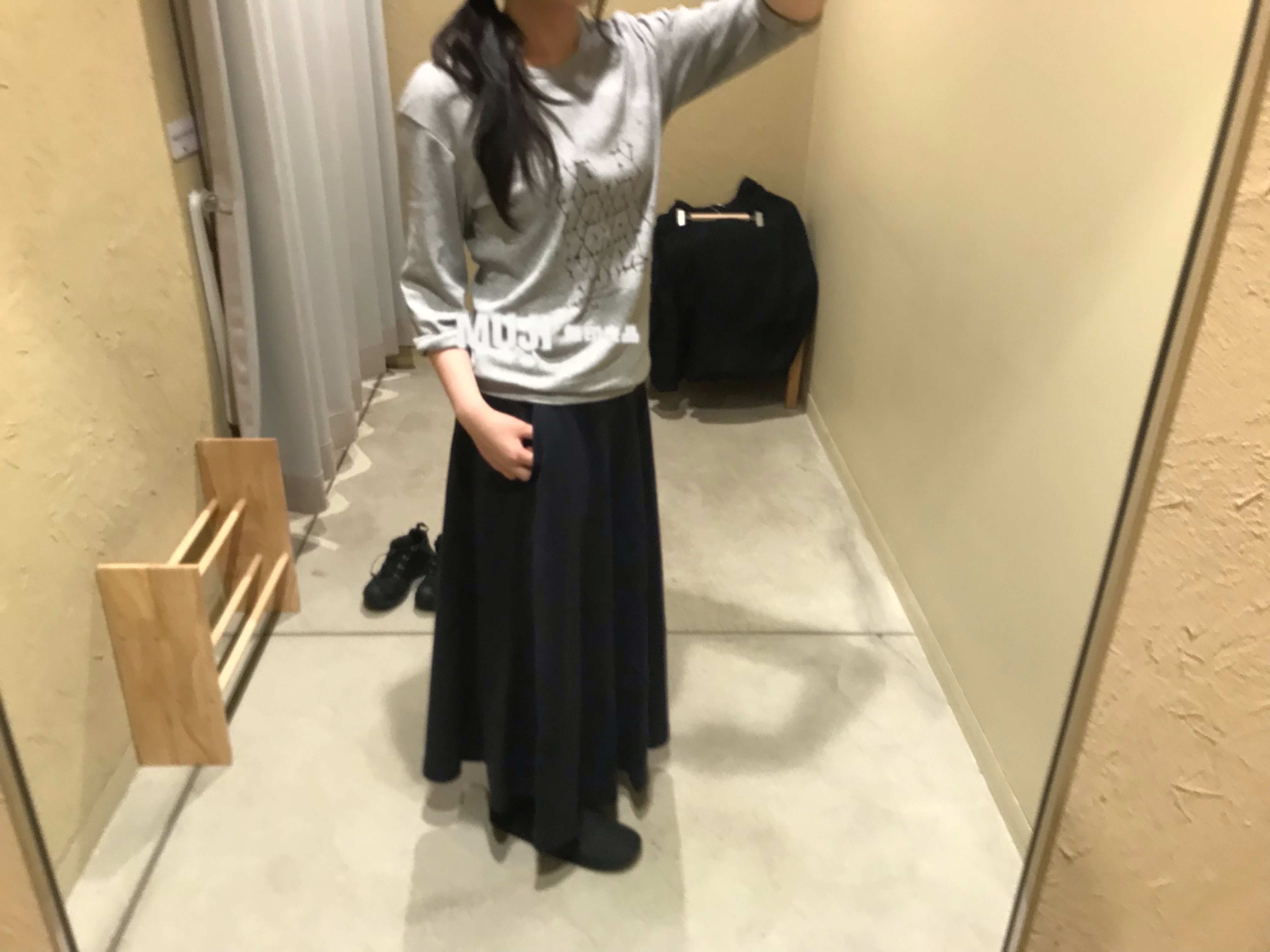 Sansan Gear Lattice T-Shirt Melange Grey 착용 스타일 - 2