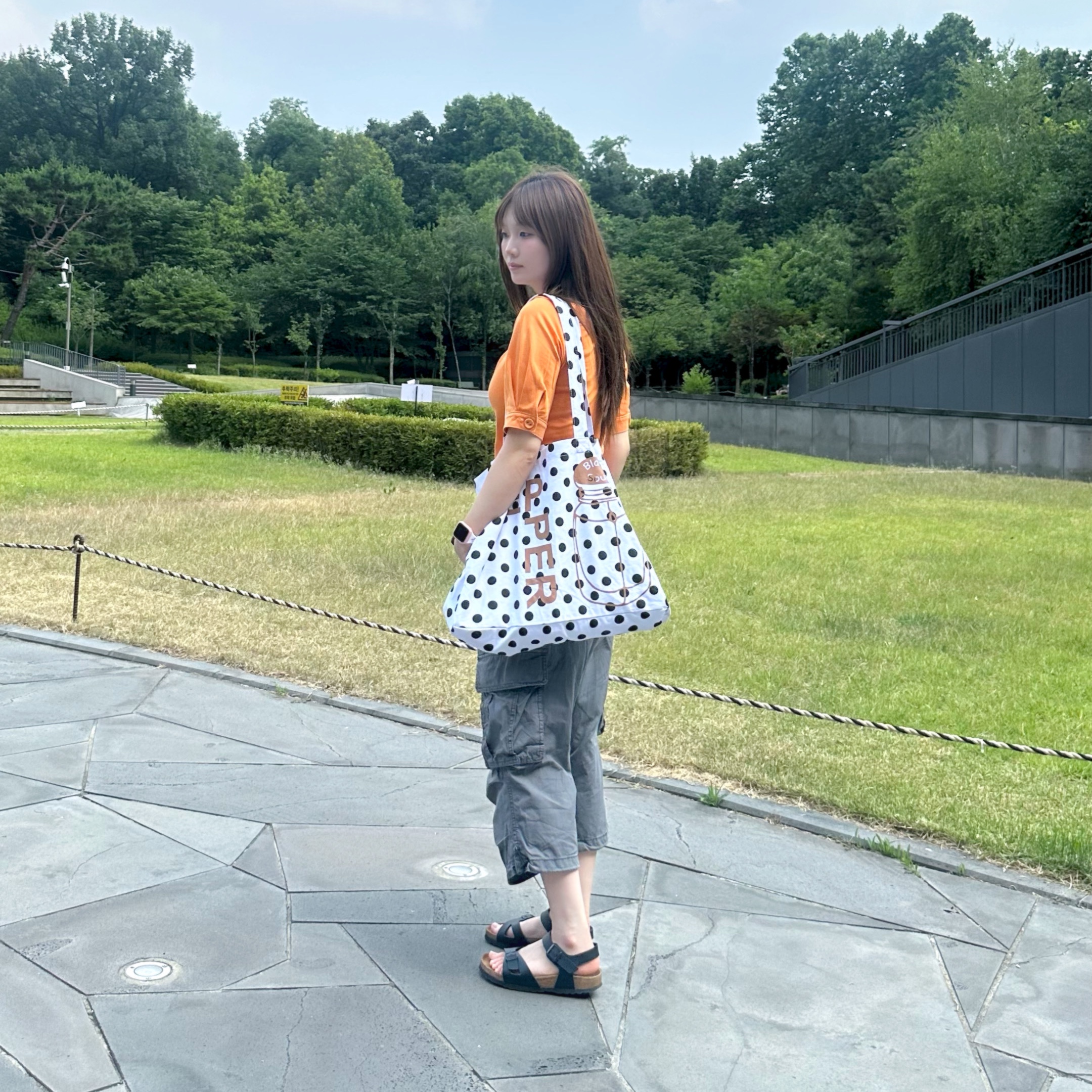 Birkenstock Arizona Mocha - Regular 착용 스타일 - 1