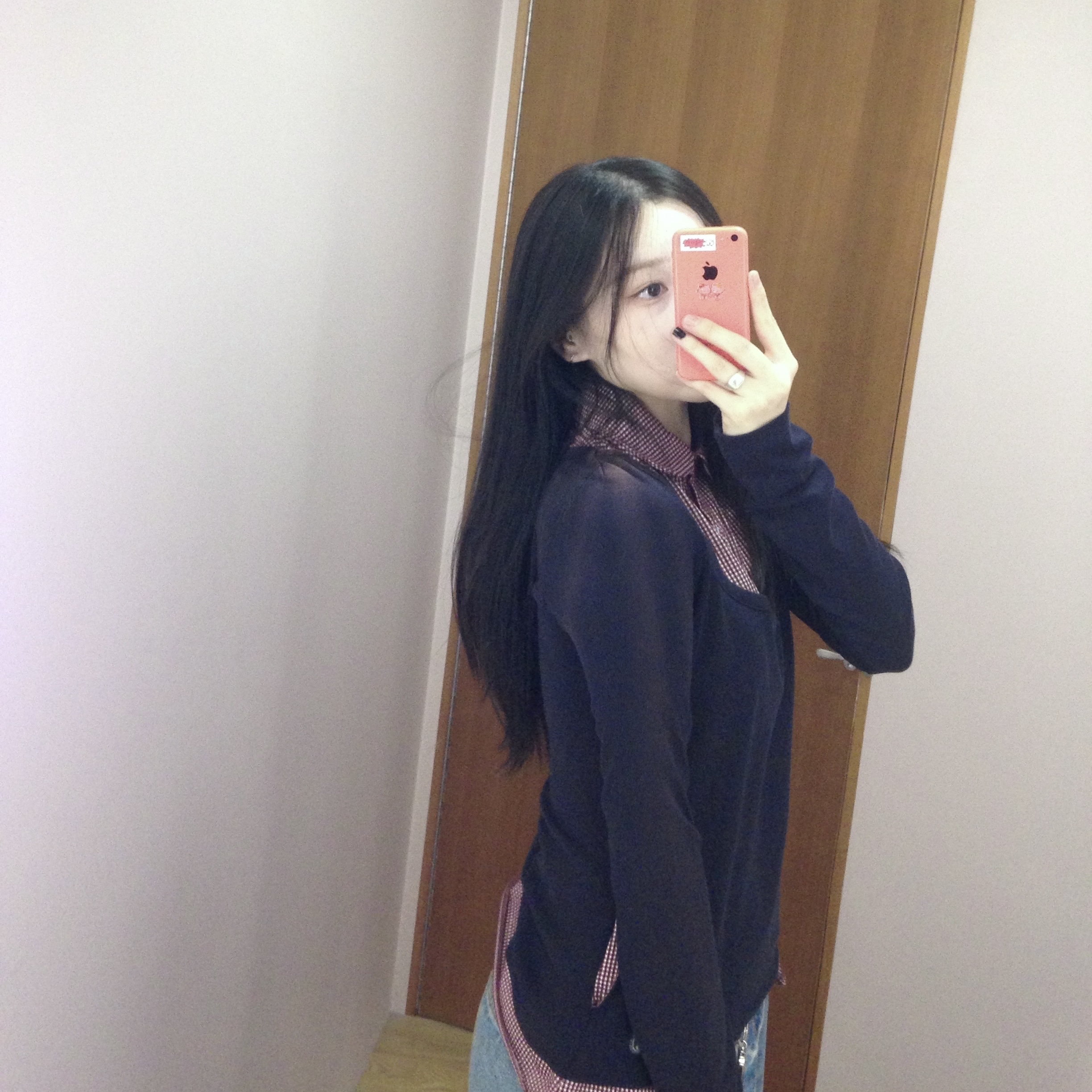 COYSEIO Reversible Collar Longsleeves Navy 착용 스타일 - 2