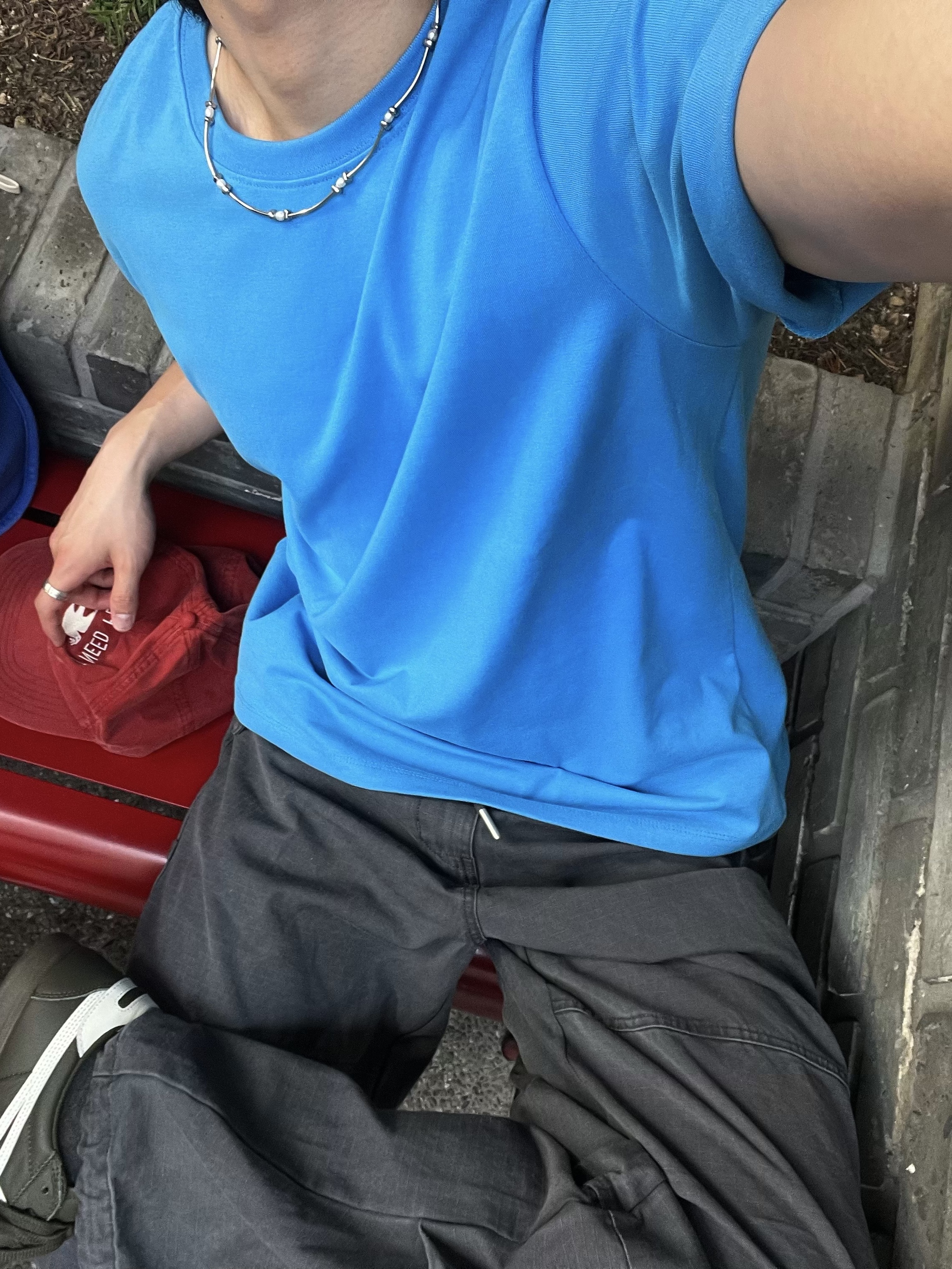 noun Soft Round T-Shirts Blue, noun Washed Panel Pants Charcoal 착용 스타일 - 4