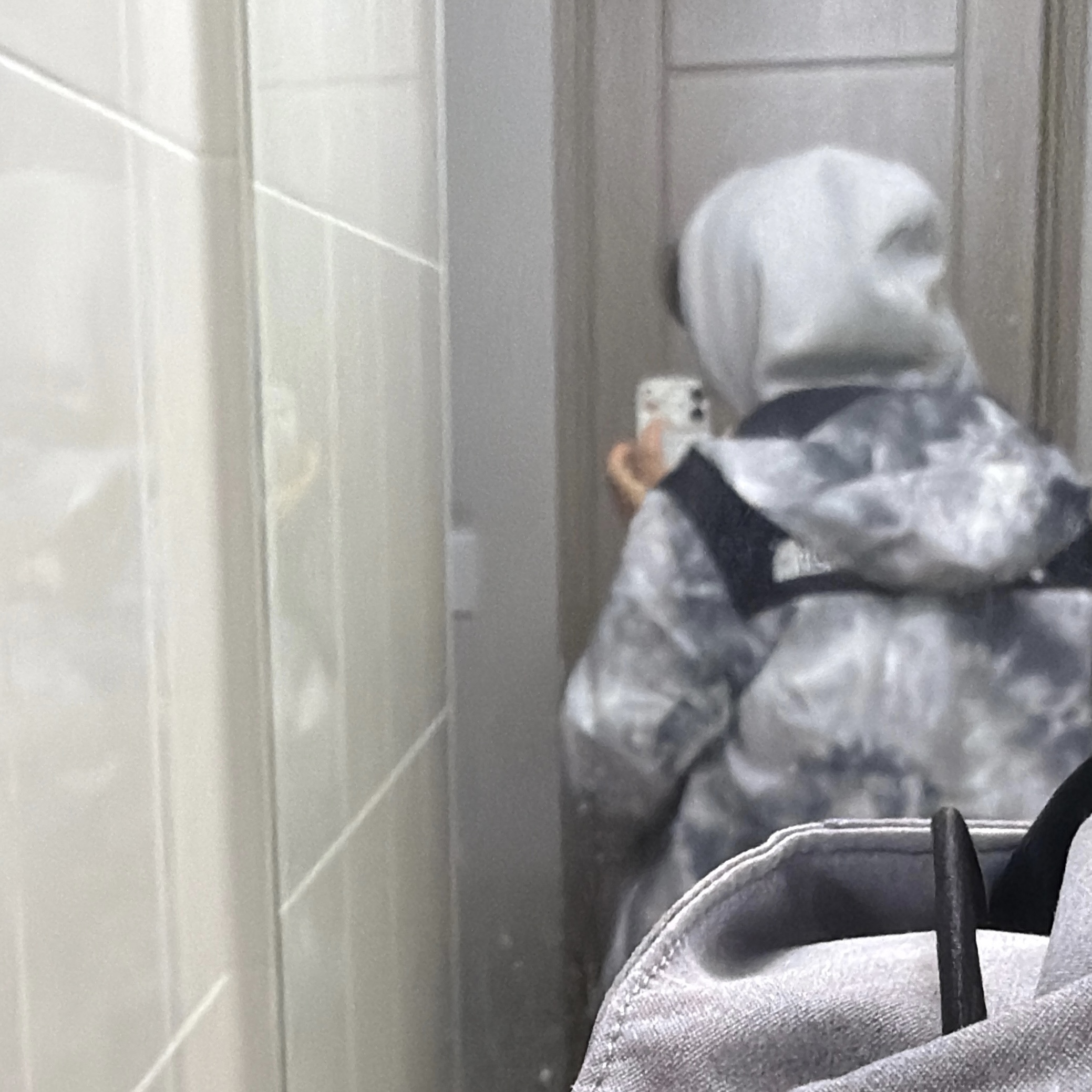 The North Face Novelty Vaiden Jacket Gray 착용 스타일 - 3